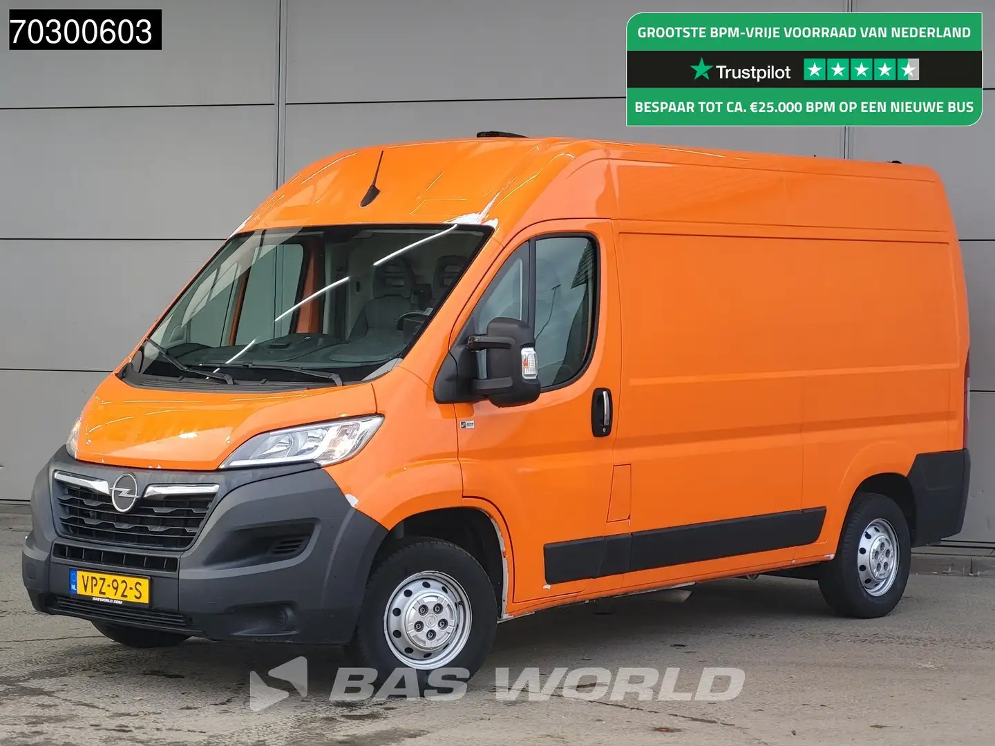 Opel Movano 165PK L2H2 Trekhaak Navi 165PK Airco Cruise Camera Oranje - 1