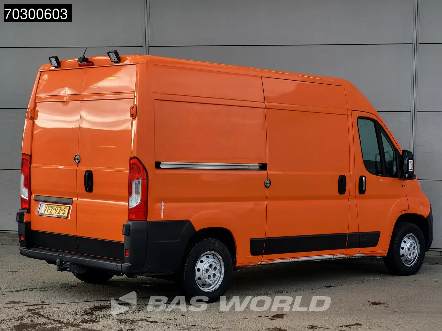 Opel Movano 165PK L2H2 Trekhaak Navi 165PK Airco Cruise Camera Oranje - 2