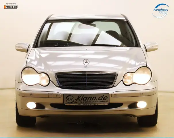 Mercedes-Benz C-Class view 2