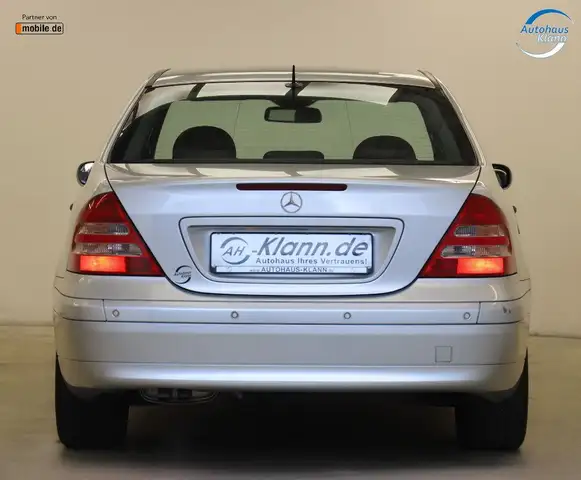 Mercedes-Benz C-Class view 7