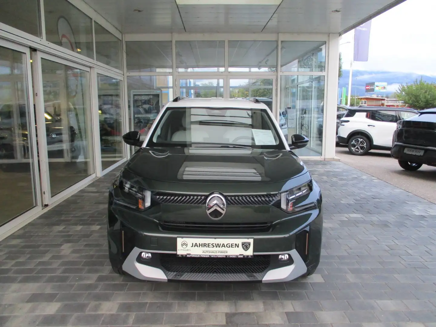 Citroen C3 Aircross Hybrid 145 Automatik MAX Grün - 2