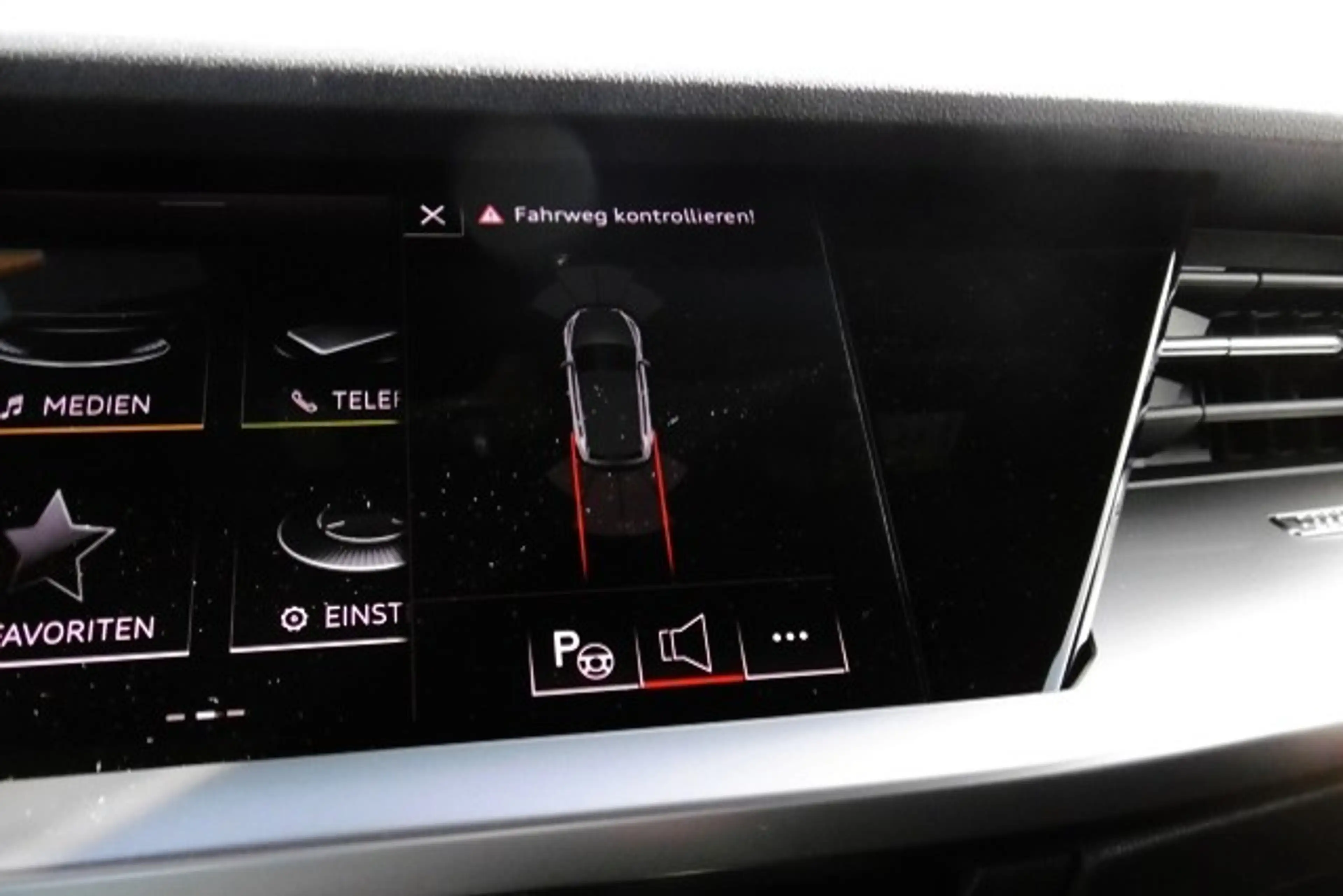 Audi A3 Sportback 35 1.5 TFSI MHEV Basis Klima Navi — photo 13