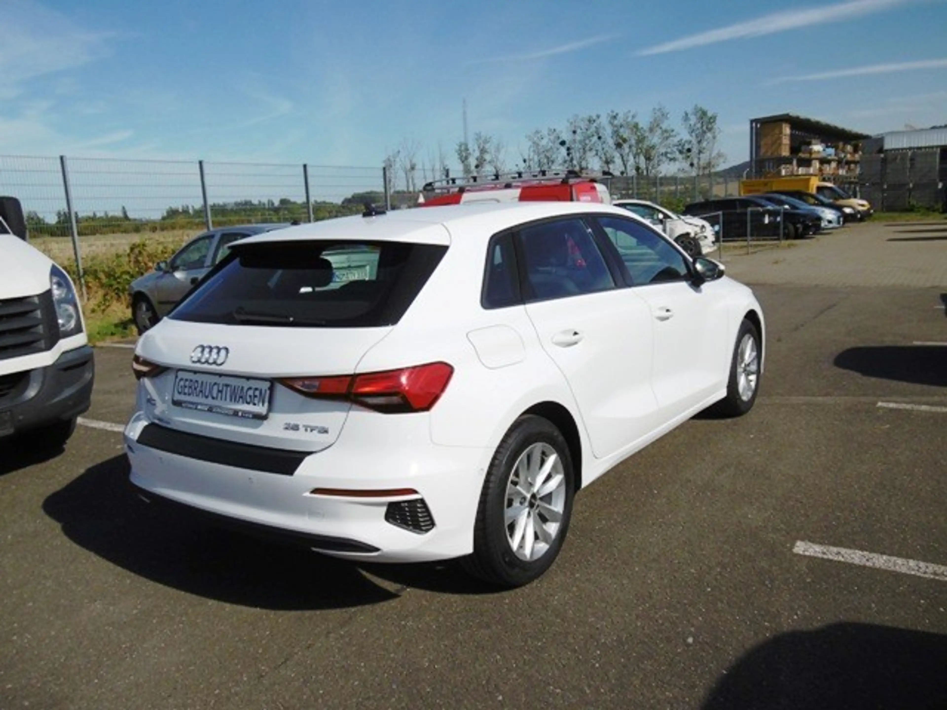 Audi A3 Sportback 35 1.5 TFSI MHEV Basis Klima Navi — photo 4