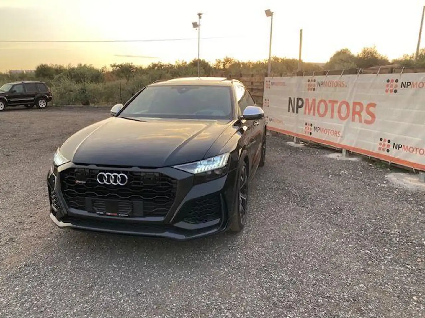 Audi Q8 RS  TFSI V8 quattro tiptronic Zwart - 1