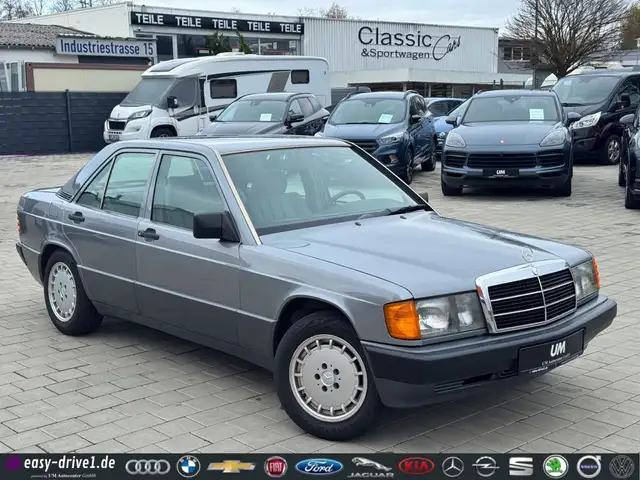 Mercedes-Benz 190 E 2.0 AUTOMATIK/H-KENNZEICHEN/SERVO
