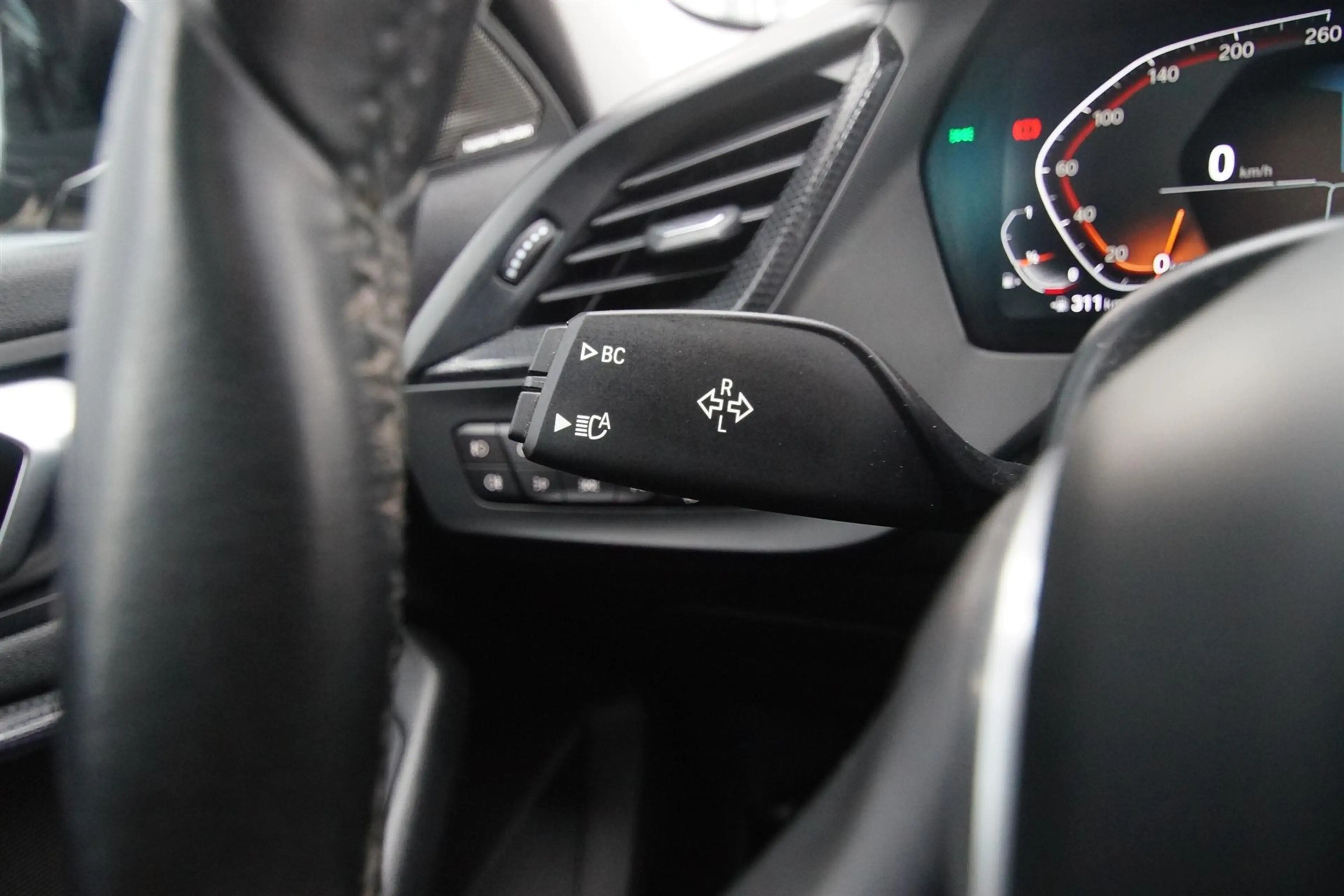 BMW 118 118i Sport Line | LED | Harman/Kardon | Panoramada — photo 27
