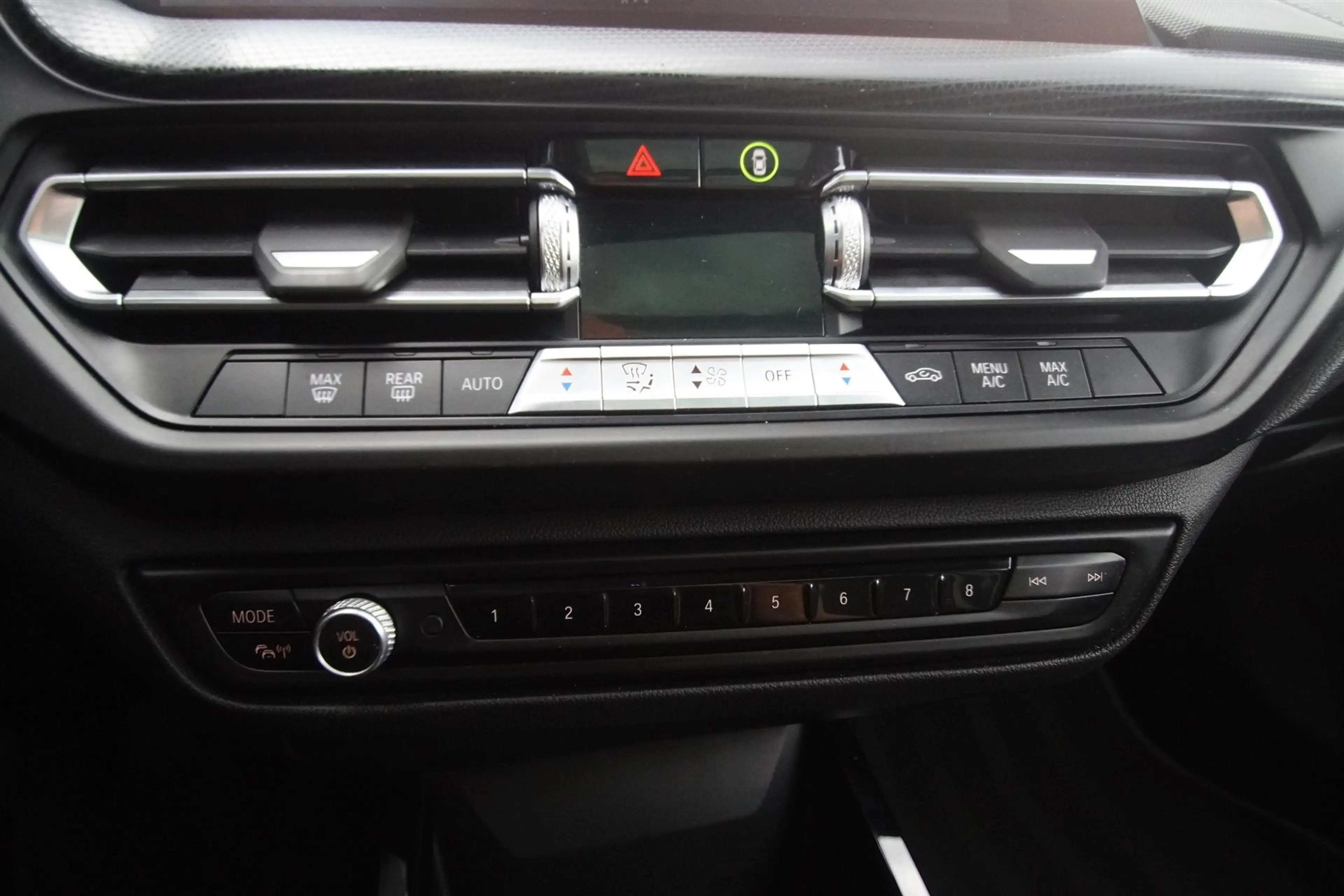 BMW 118 118i Sport Line | LED | Harman/Kardon | Panoramada — photo 7