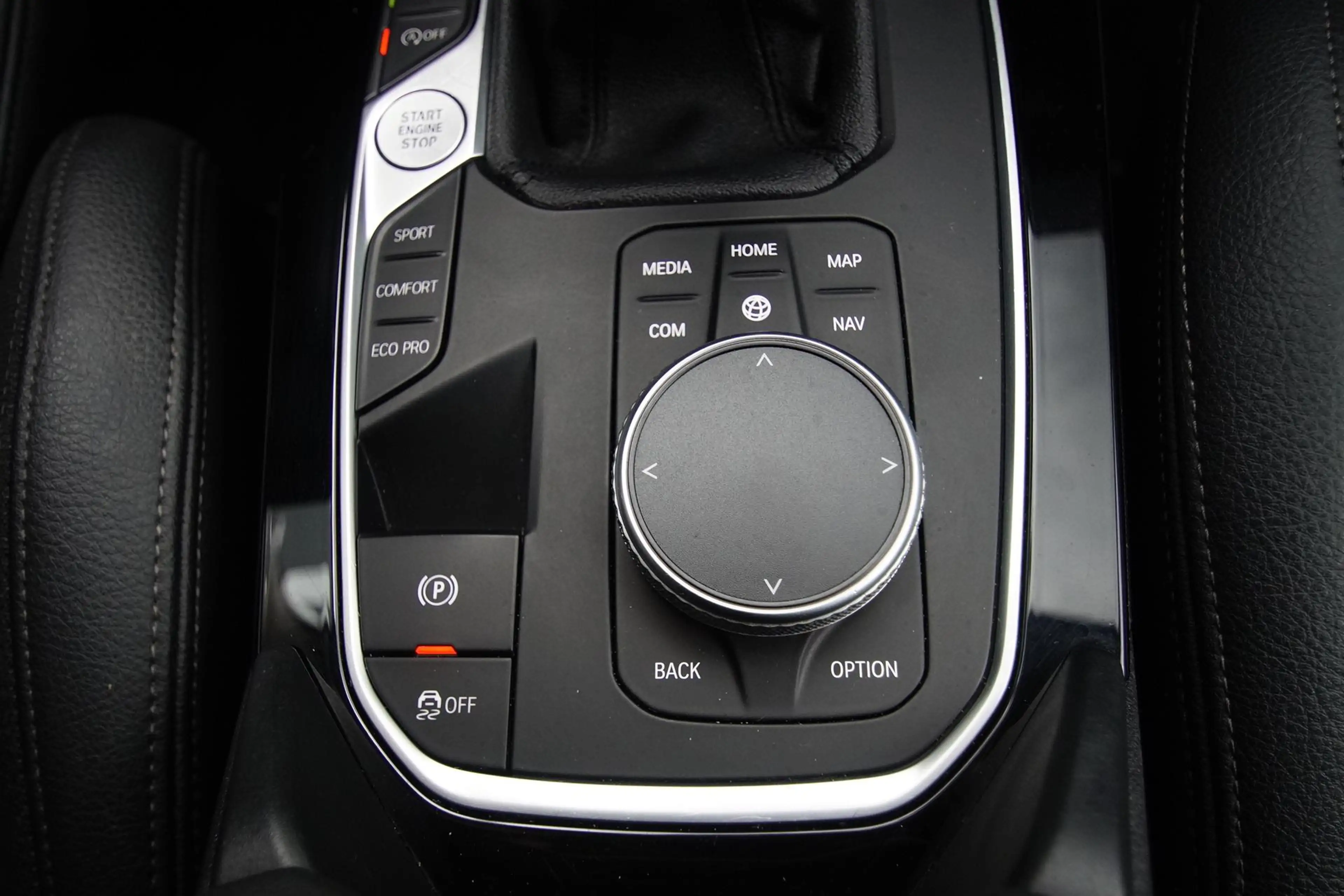 BMW 118 118i Sport Line | LED | Harman/Kardon | Panoramada — photo 31
