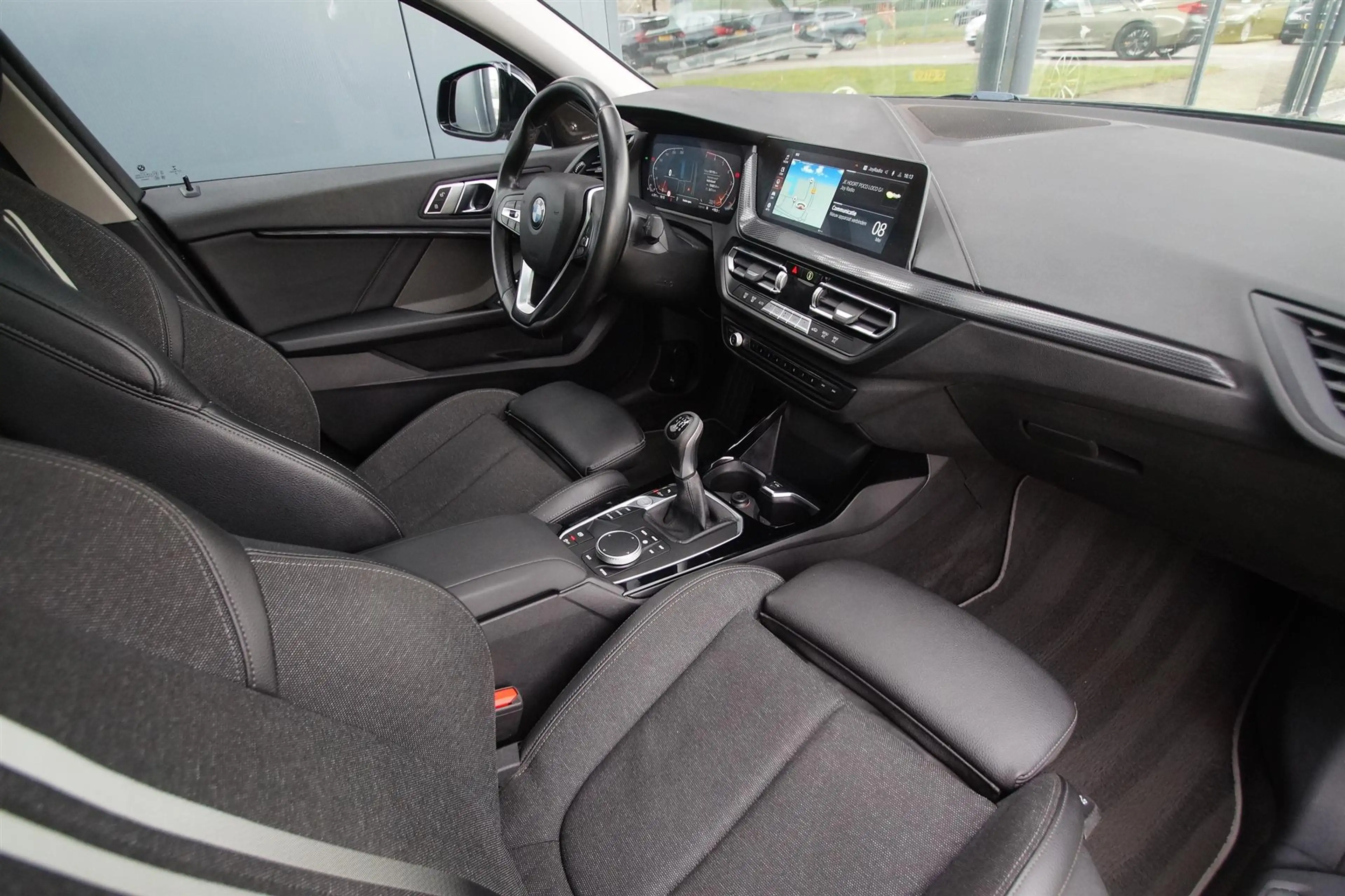 BMW 118 118i Sport Line | LED | Harman/Kardon | Panoramada — photo 9