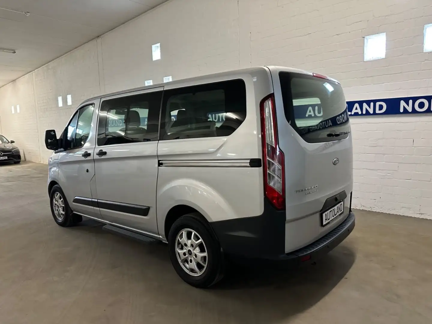 Ford Tourneo Custom Kombi 310 Automat*R.Cam*9Sitze Silber - 2