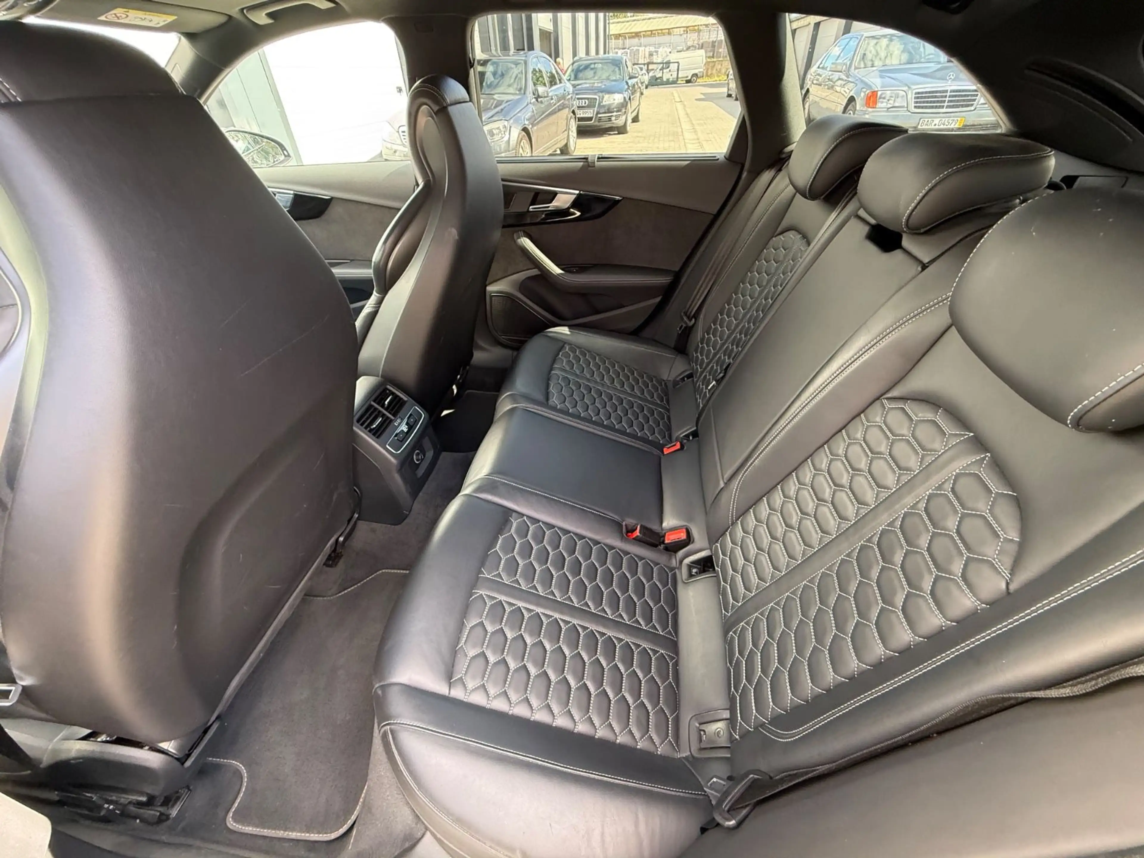 Audi RS4 RS 4 Avant 2.9 TFSI quattro*B&O*RSAGA*PANO* — photo 14