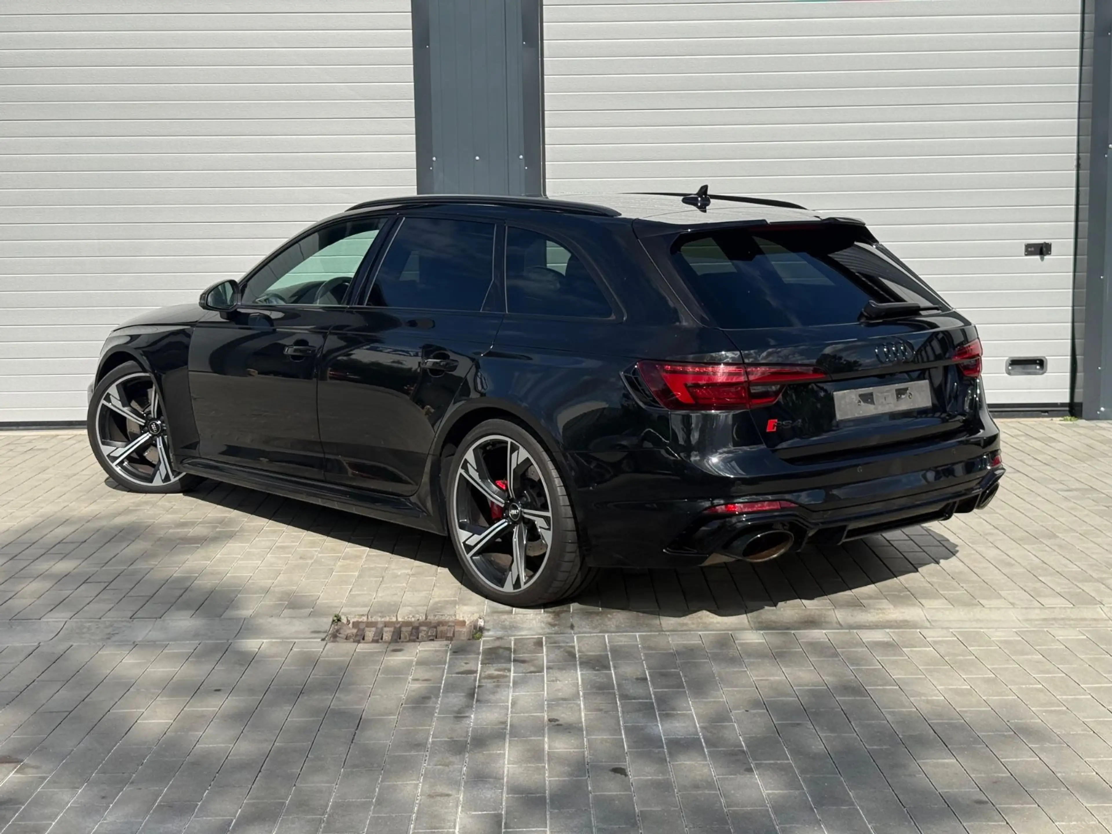 Audi RS4 RS 4 Avant 2.9 TFSI quattro*B&O*RSAGA*PANO* — photo 5
