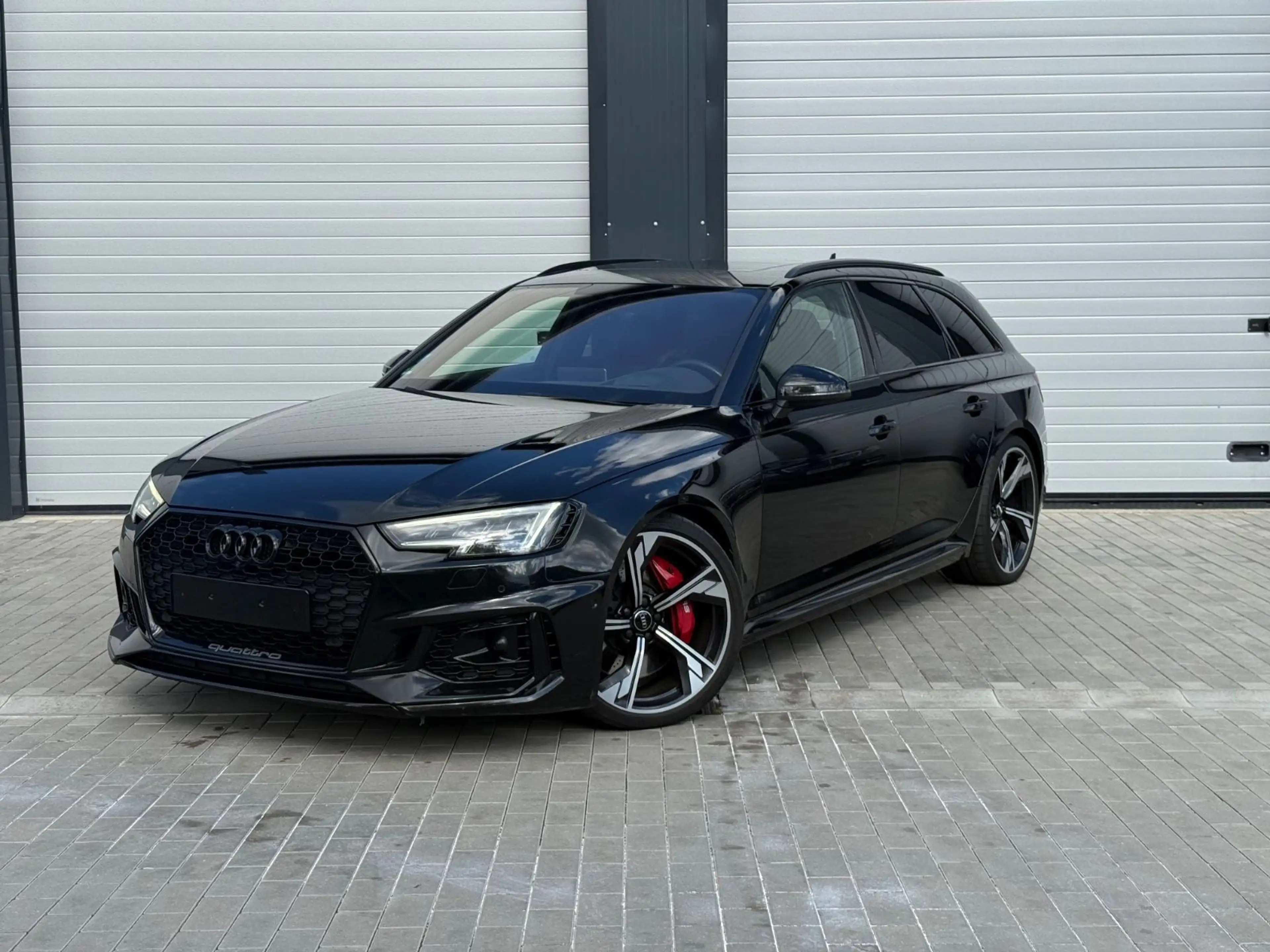 Audi RS4 RS 4 Avant 2.9 TFSI quattro*B&O*RSAGA*PANO* — photo 7