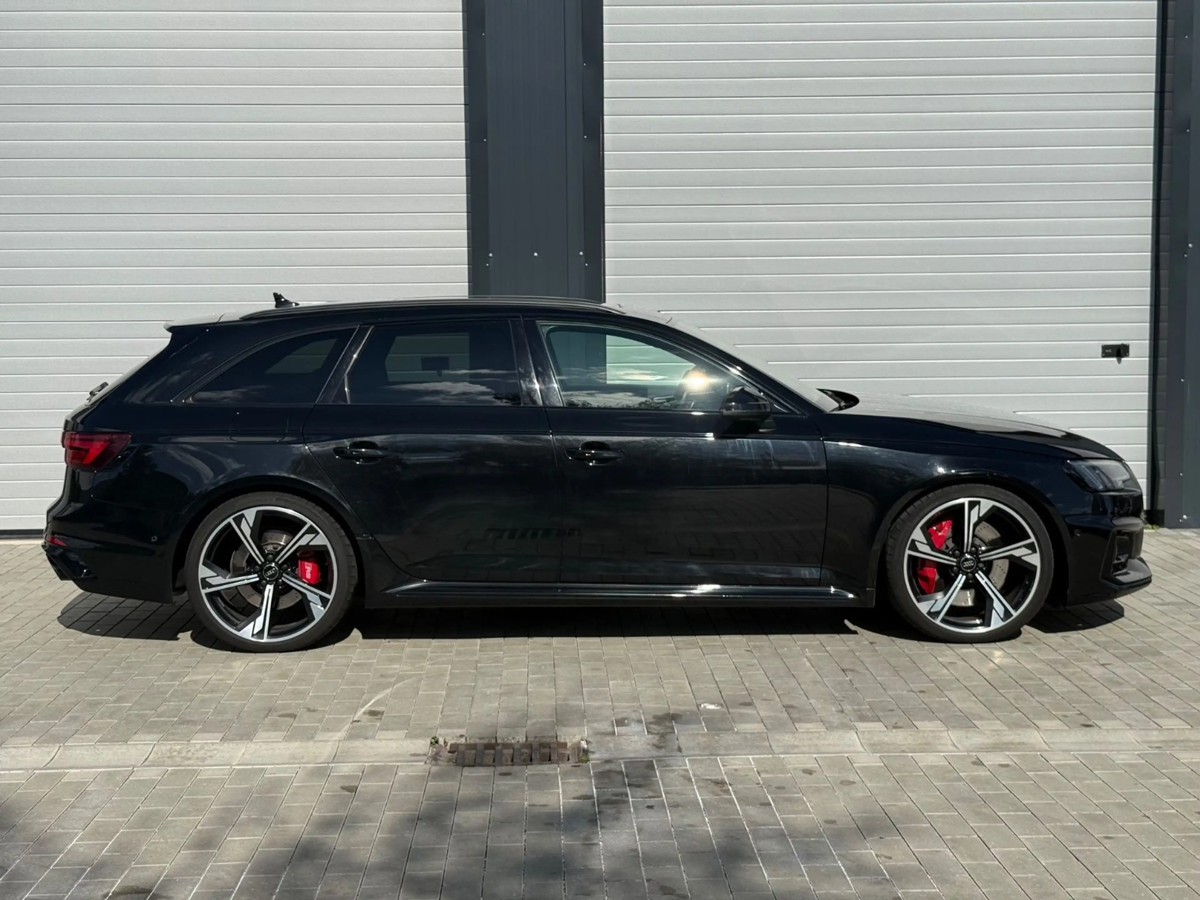 Audi RS4 RS 4 Avant 2.9 TFSI quattro*B&O*RSAGA*PANO* — photo 2