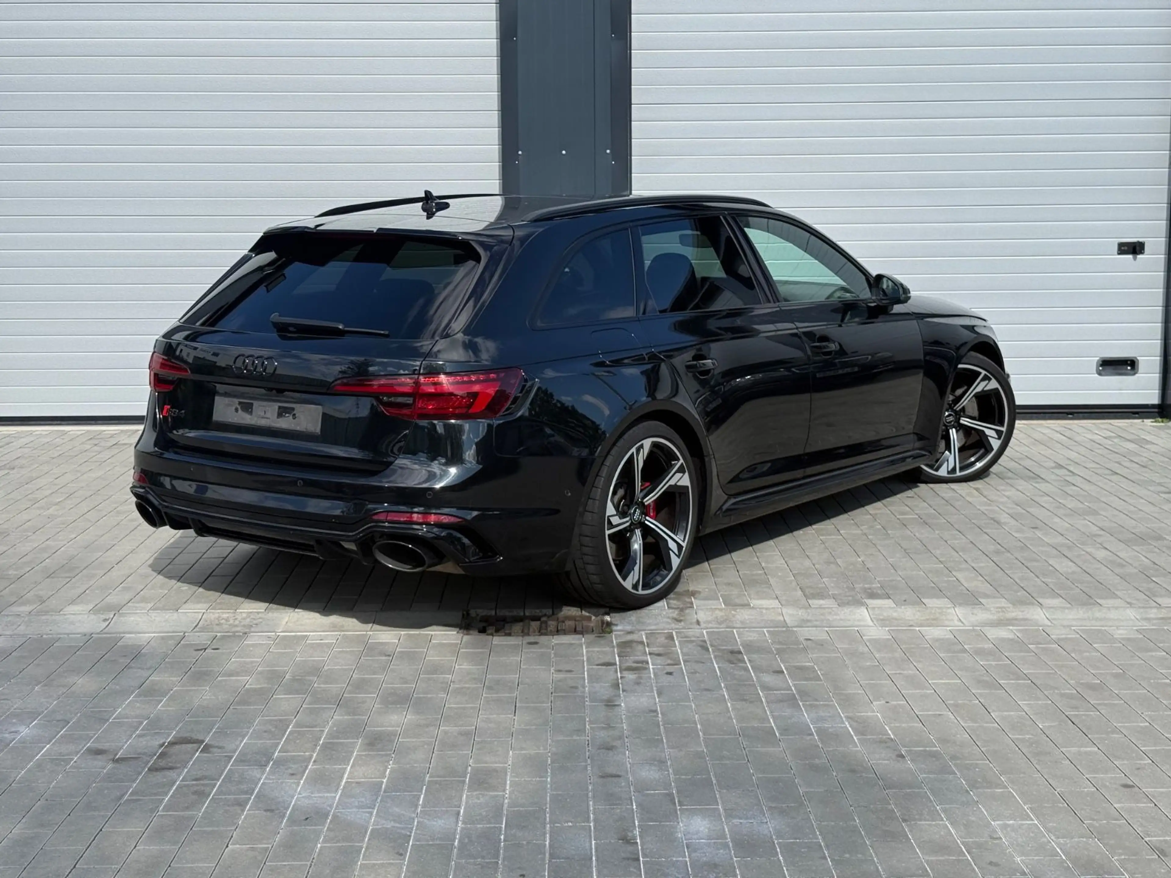Audi RS4 RS 4 Avant 2.9 TFSI quattro*B&O*RSAGA*PANO* — photo 3
