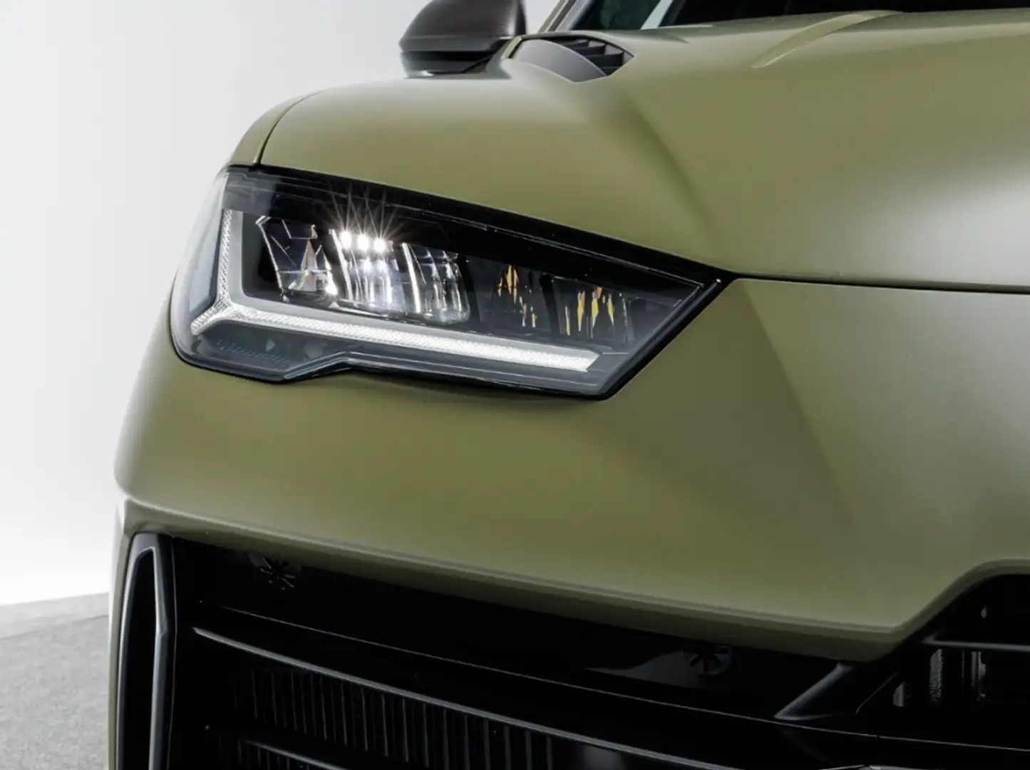 Lamborghini Urus Todoterreno Automático de 5 Puertas Verde - 1