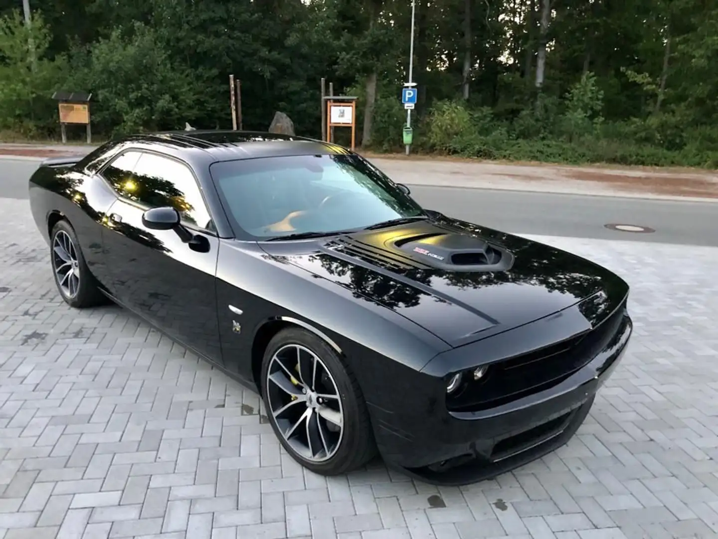 Dodge Challenger 6,4 Shaker Aut. Navi Leder Kamera SRT Schwarz - 1