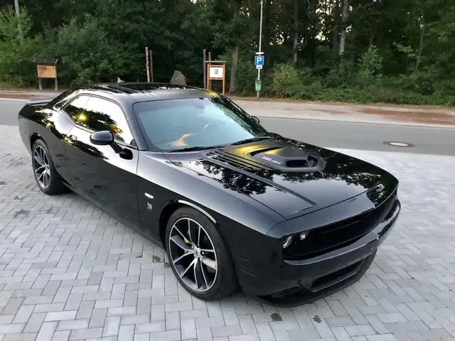 Dodge Challenger 6,4 Shaker Aut. Navi Leder Kamera SRT