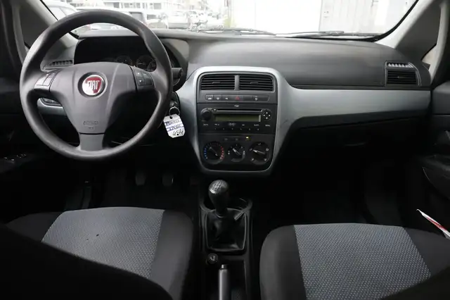 Fiat Grande Punto view 2