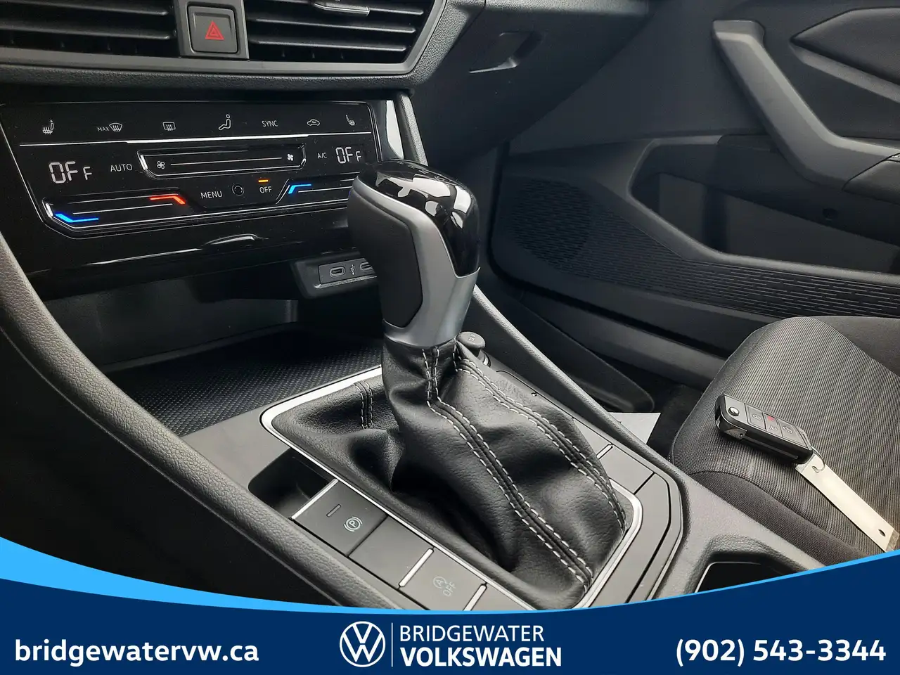Volkswagen Jetta снимка Volkswagen Jetta