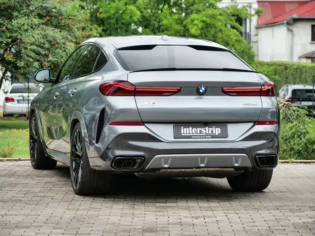 BMW X6 view 4