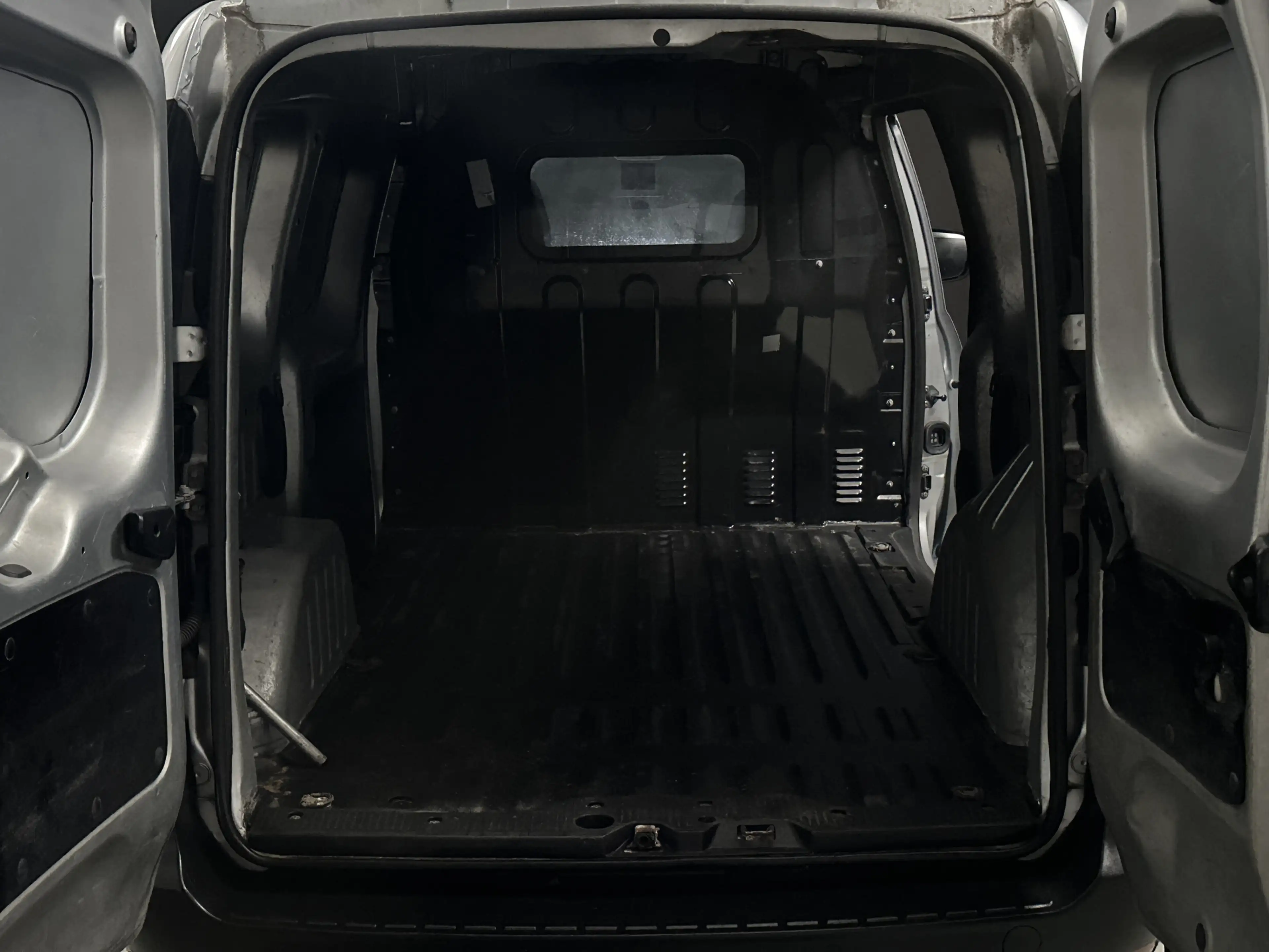 Renault Express 1.3 TCe 100 Comfort + BENZINE*NAVI*SCHRUIFDEUR*AIR — photo 9