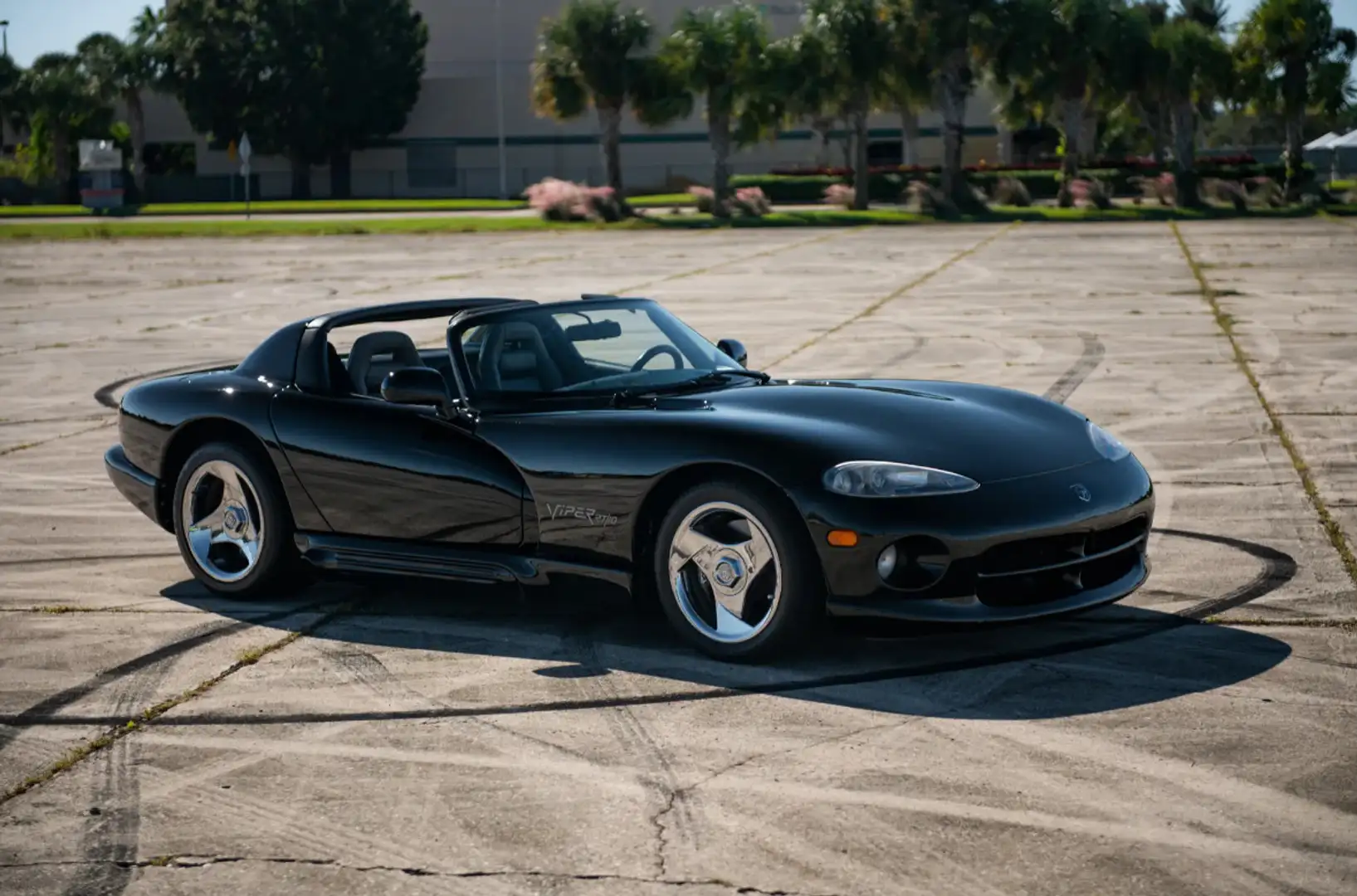 Dodge Viper RT/10 V10 8.0L - 2