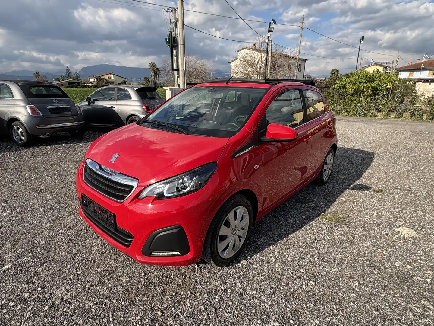 Peugeot 108 5p 1.0 12v Active Top! Rojo - 1