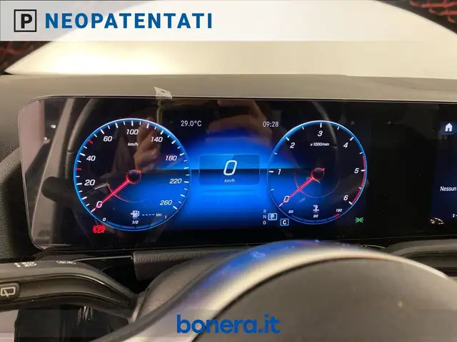 Mercedes-Benz Gla Class view 14
