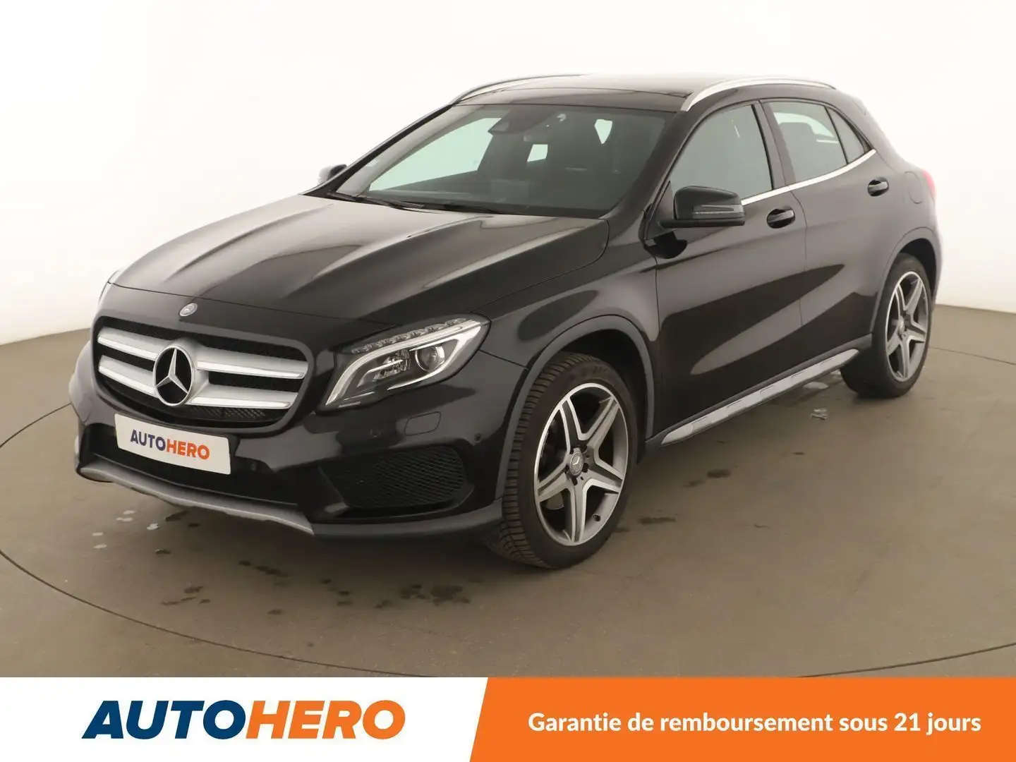 Mercedes-Benz GLA 250 250 4Matic 7G-DCT Noir - 1