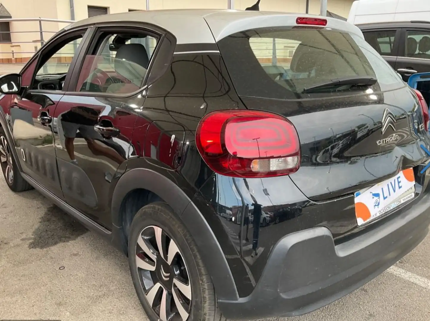 Citroen C3 C3 1.2 puretech FEEL 82cv Zwart - 2