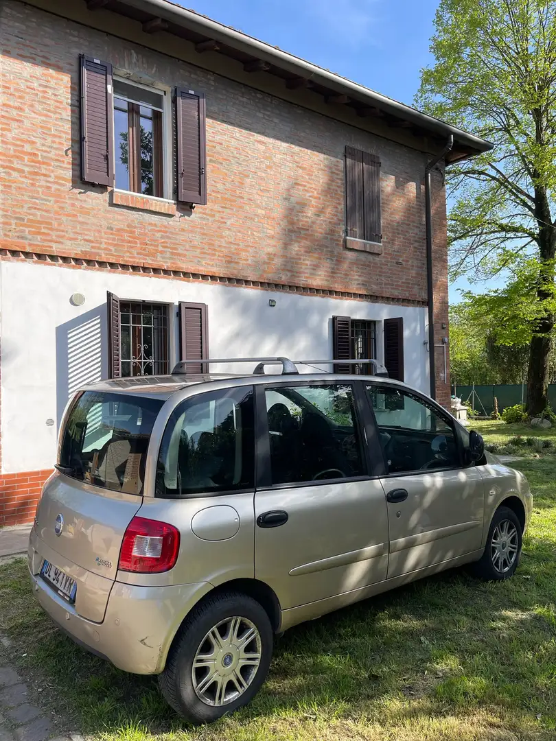Fiat Multipla 1.6 16v natural power Active Beżowy - 2