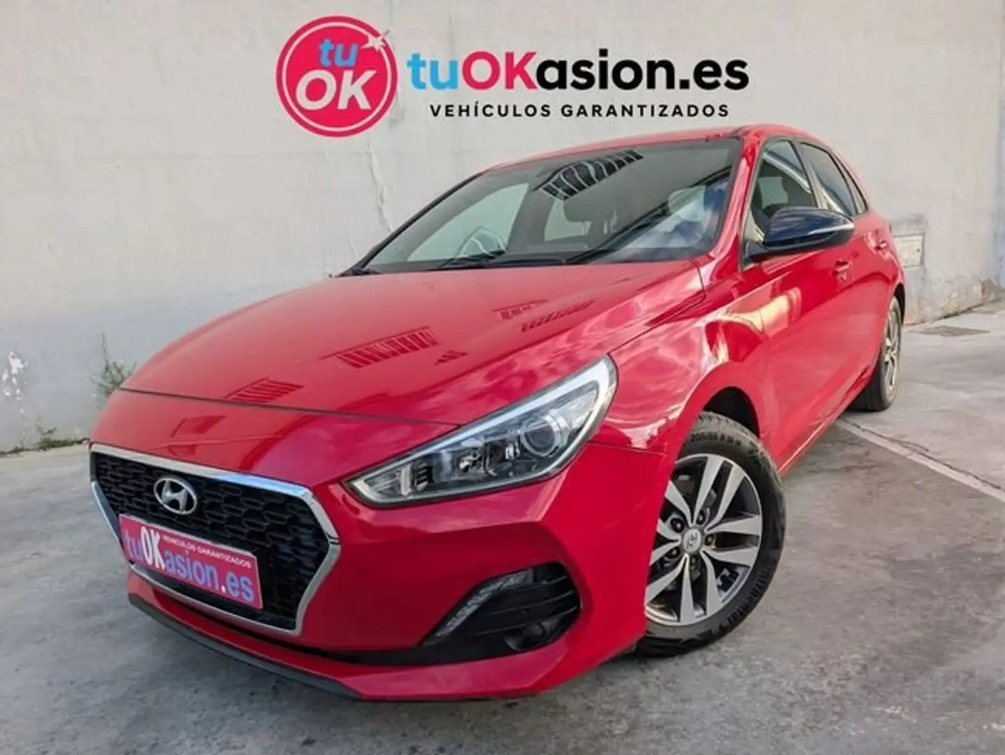 Hyundai i30 5p 1.0 T-GDi 88 kW Rojo - 1