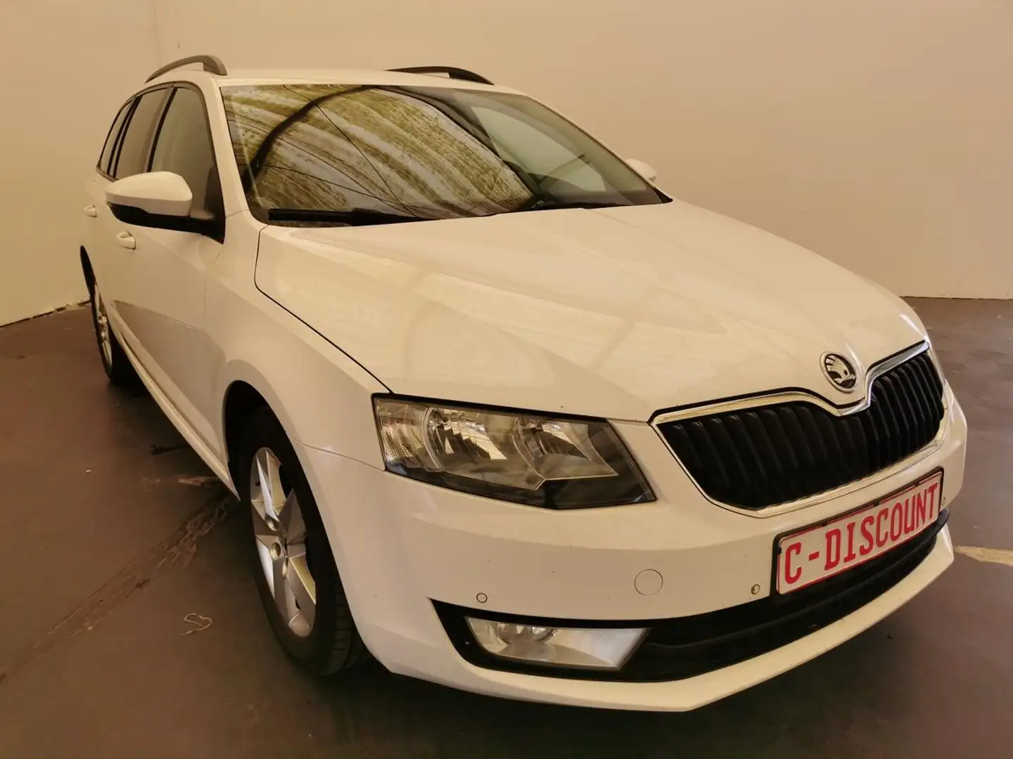 Skoda Octavia Combi 1.6 TDI DPF Active-AHZV-DAB-Navi-Klima- Bianco - 2