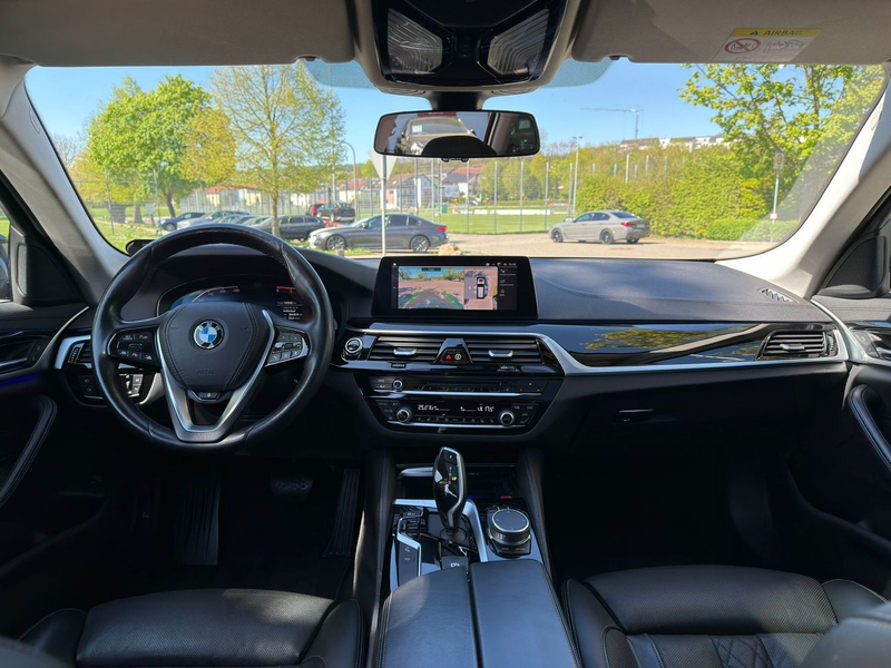 BMW 520 d xDrive Luxury Line/Navi/Kam/DAB/Pano — photo 14