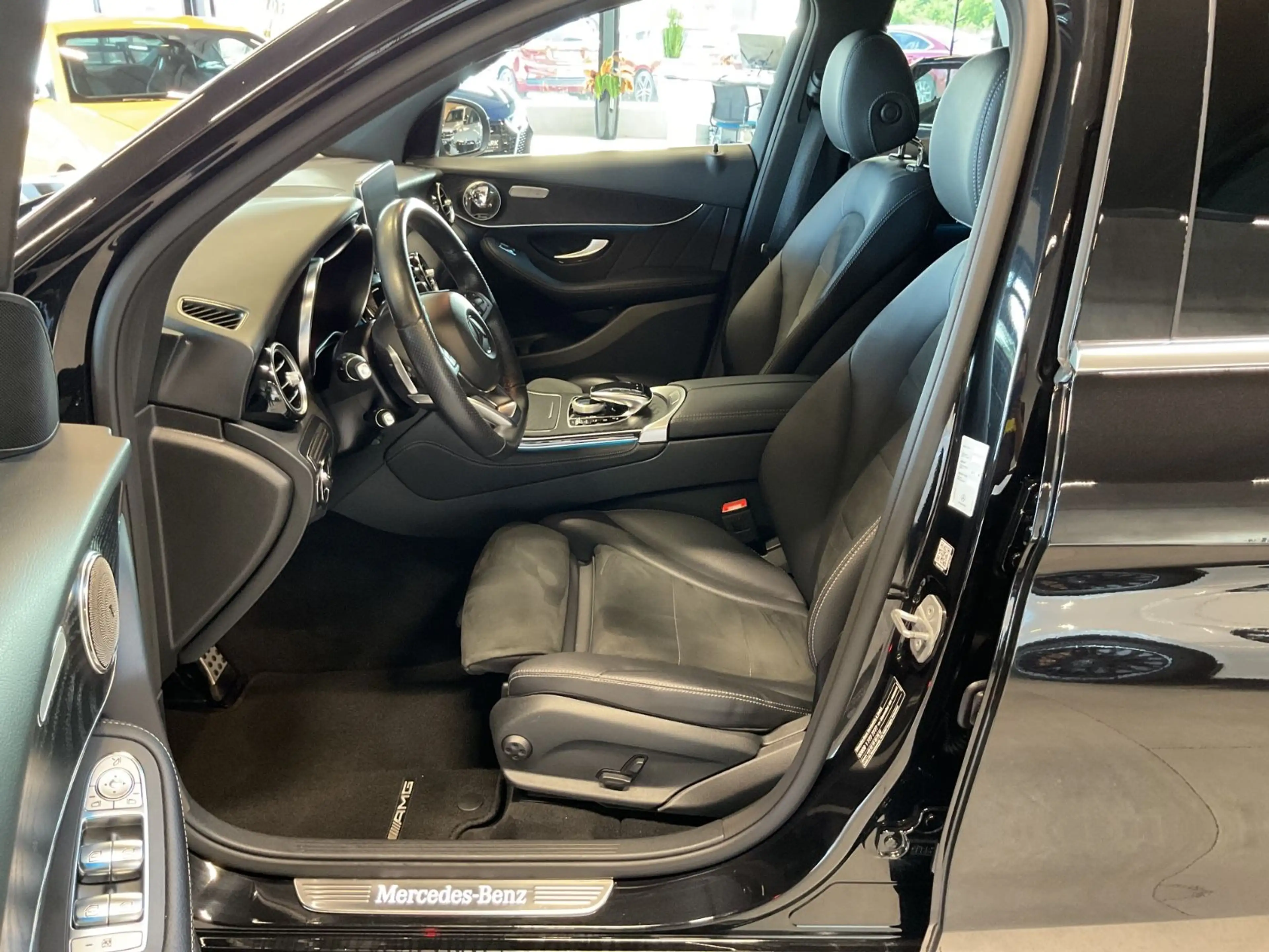 Mercedes-Benz GLC 350 e 4M AMG-Line AHK GRA LED Leder Navi — photo 6