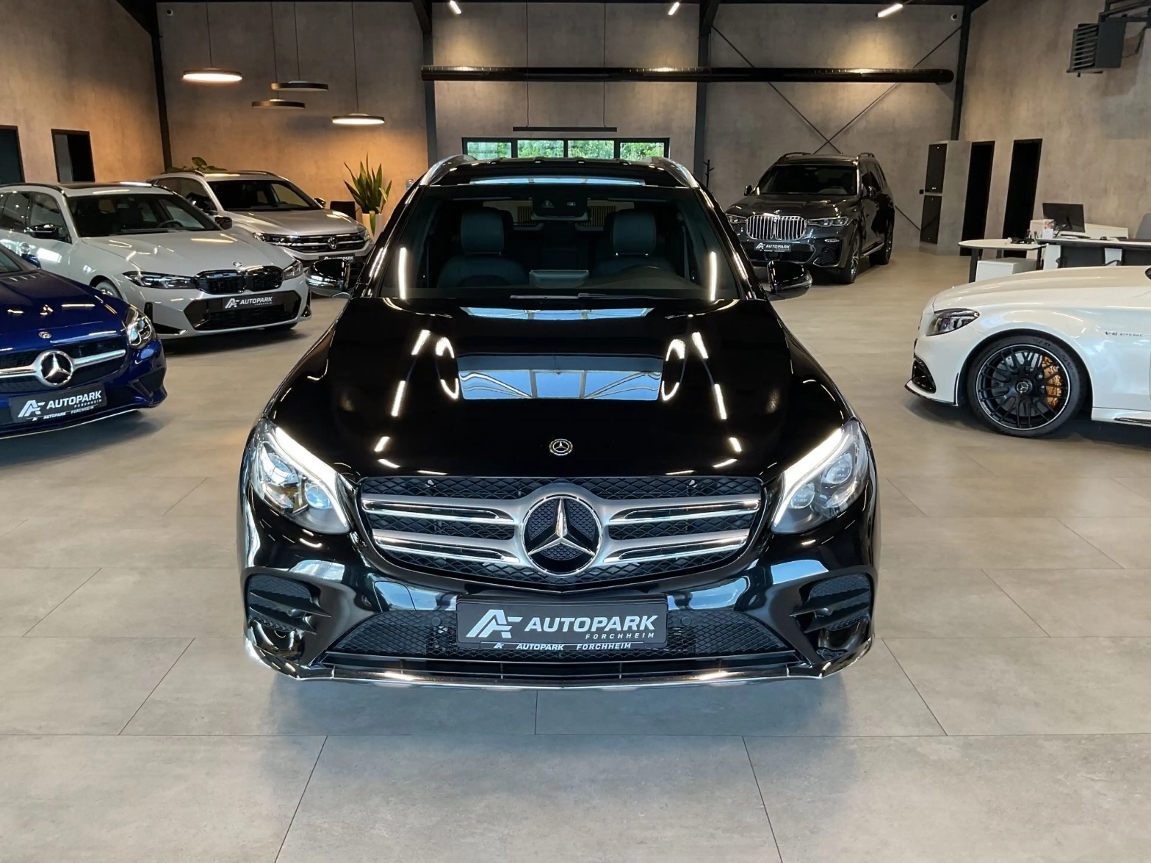 Mercedes-Benz GLC 350 e 4M AMG-Line AHK GRA LED Leder Navi — photo 2