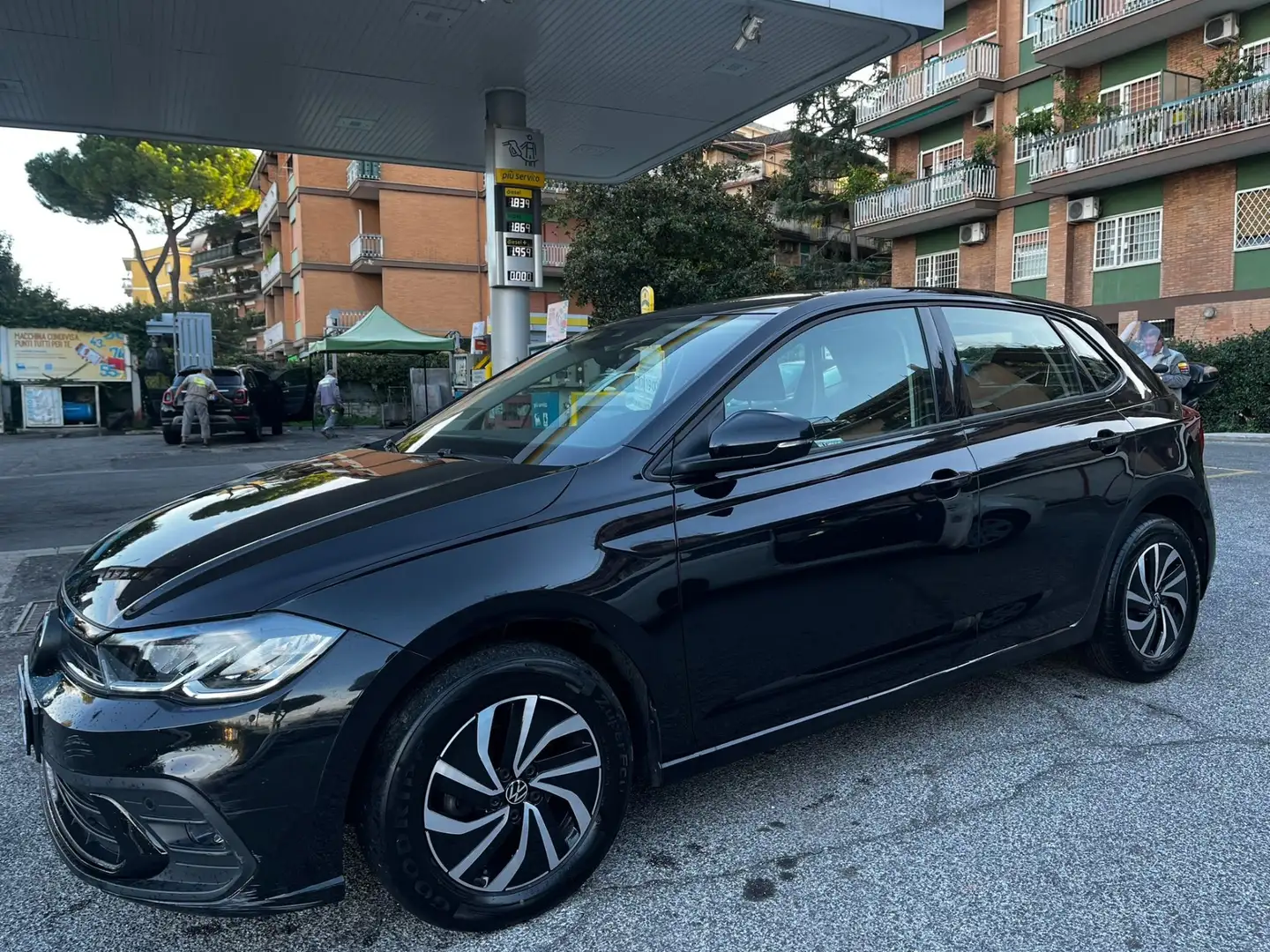 Volkswagen Polo Polo VI 2022 1.0 tsi Style 95cv Nero - 2
