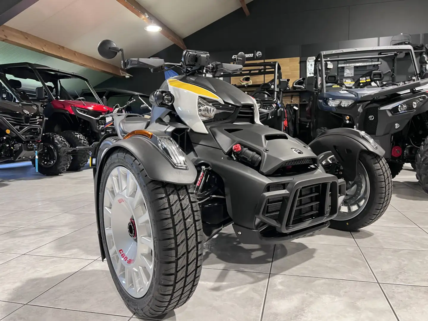 Can-Am Ryker RALLY 900 Alb - 1