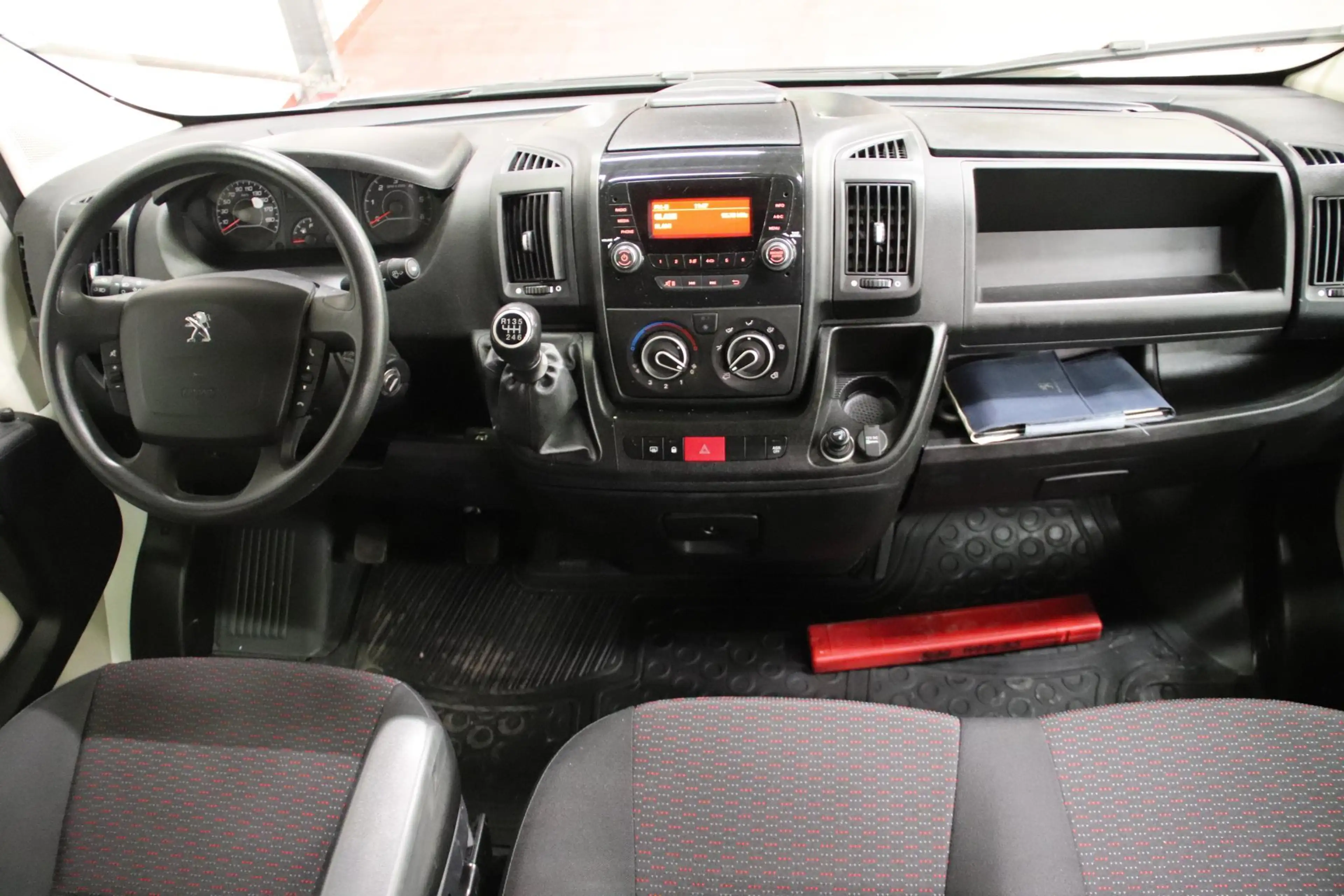Peugeot Boxer L2H2 DUBBEL CABINE DC 7 personen IMPERIAAL Peugeot — photo 7