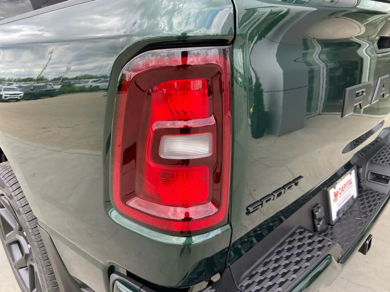 RAM 1500 снимка RAM 1500