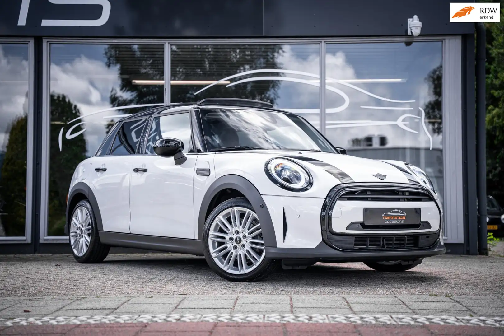 MINI Cooper Mini 1.5 Classic Pano|Led|Carplay|Digital Wit - 1