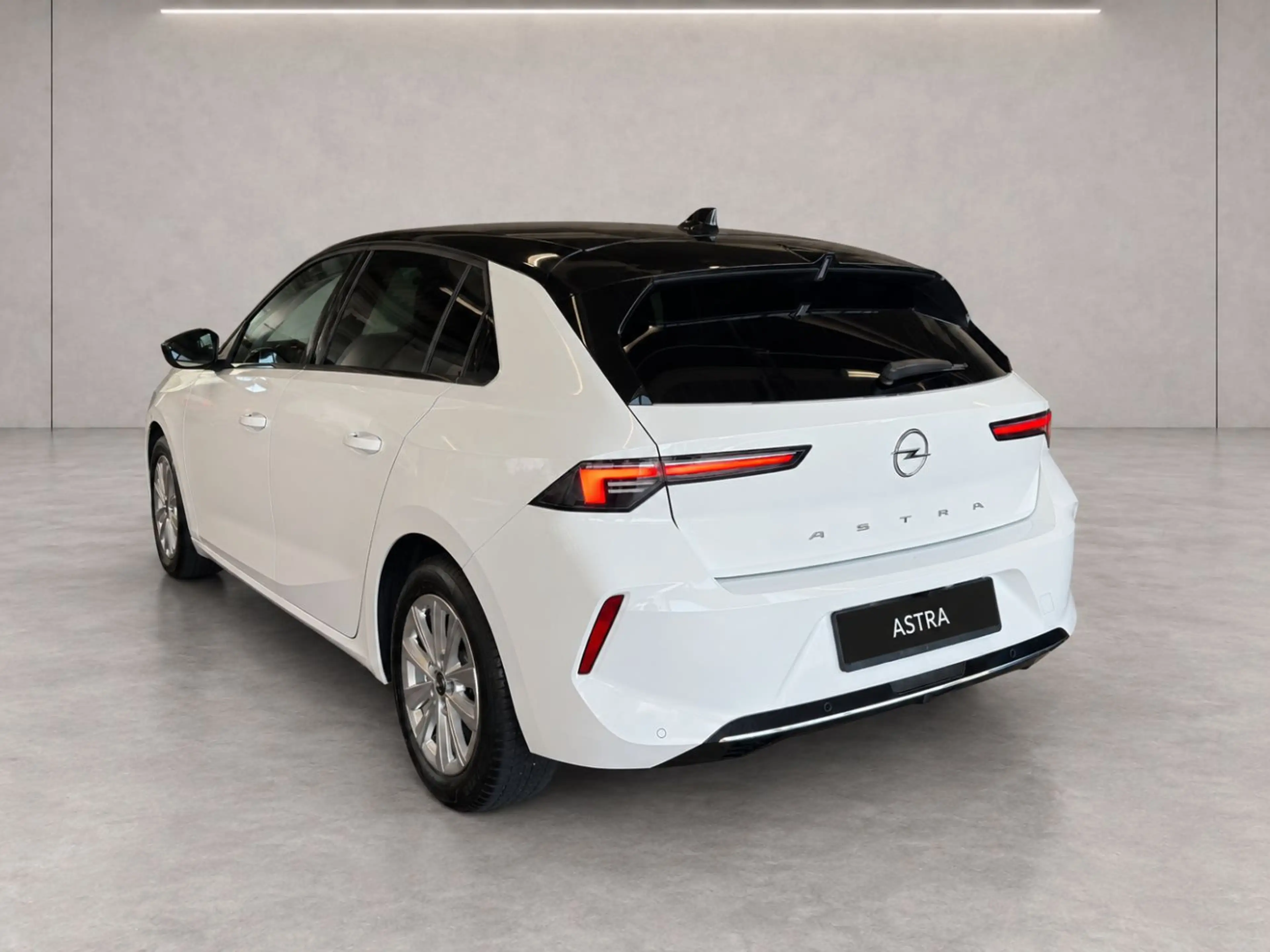 Opel Astra L 1.2 Turbo Elegance LED+Navi+SHZ+2xKlima — photo 5