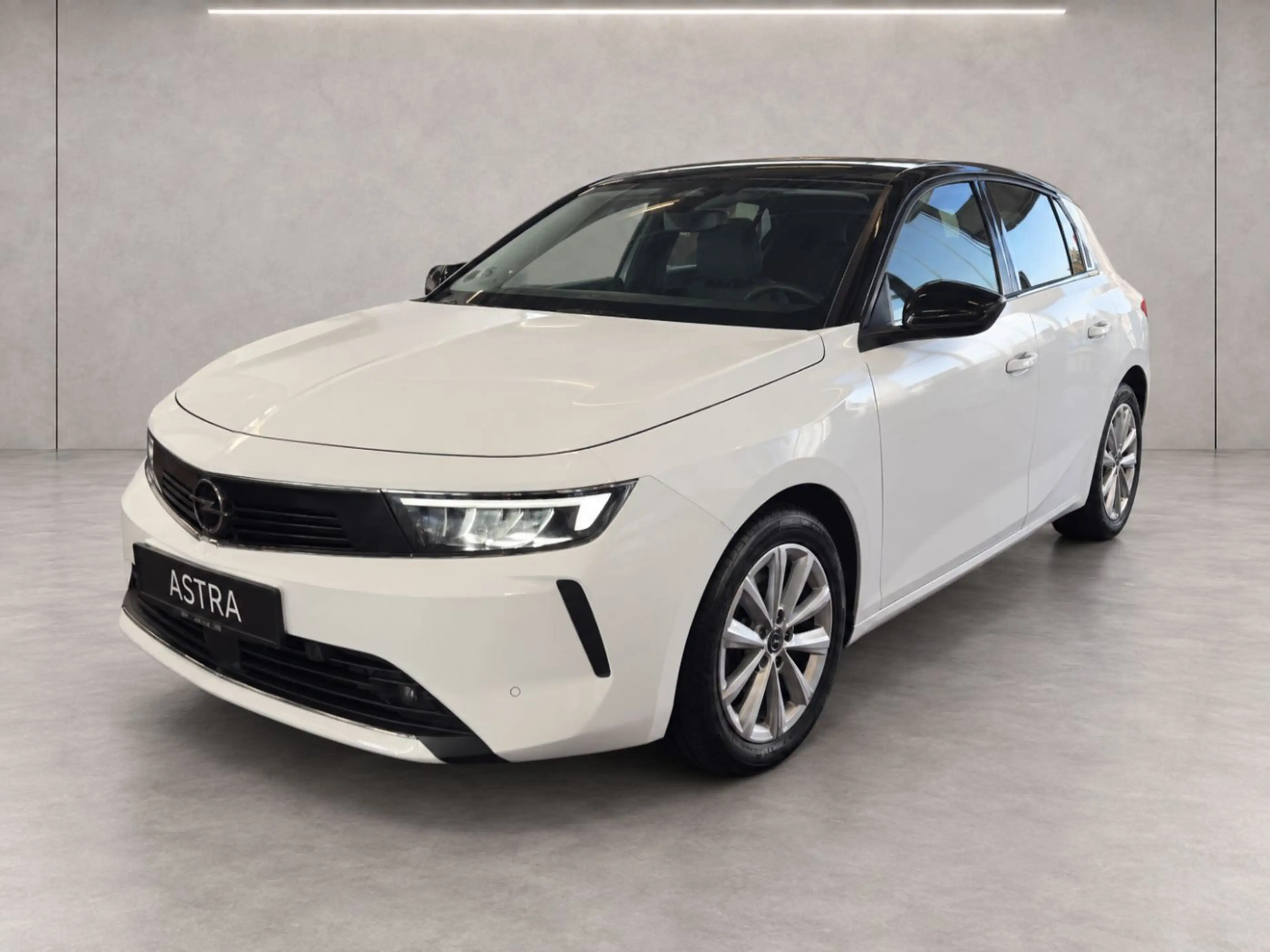 Opel Astra L 1.2 Turbo Elegance LED+Navi+SHZ+2xKlima — photo 2