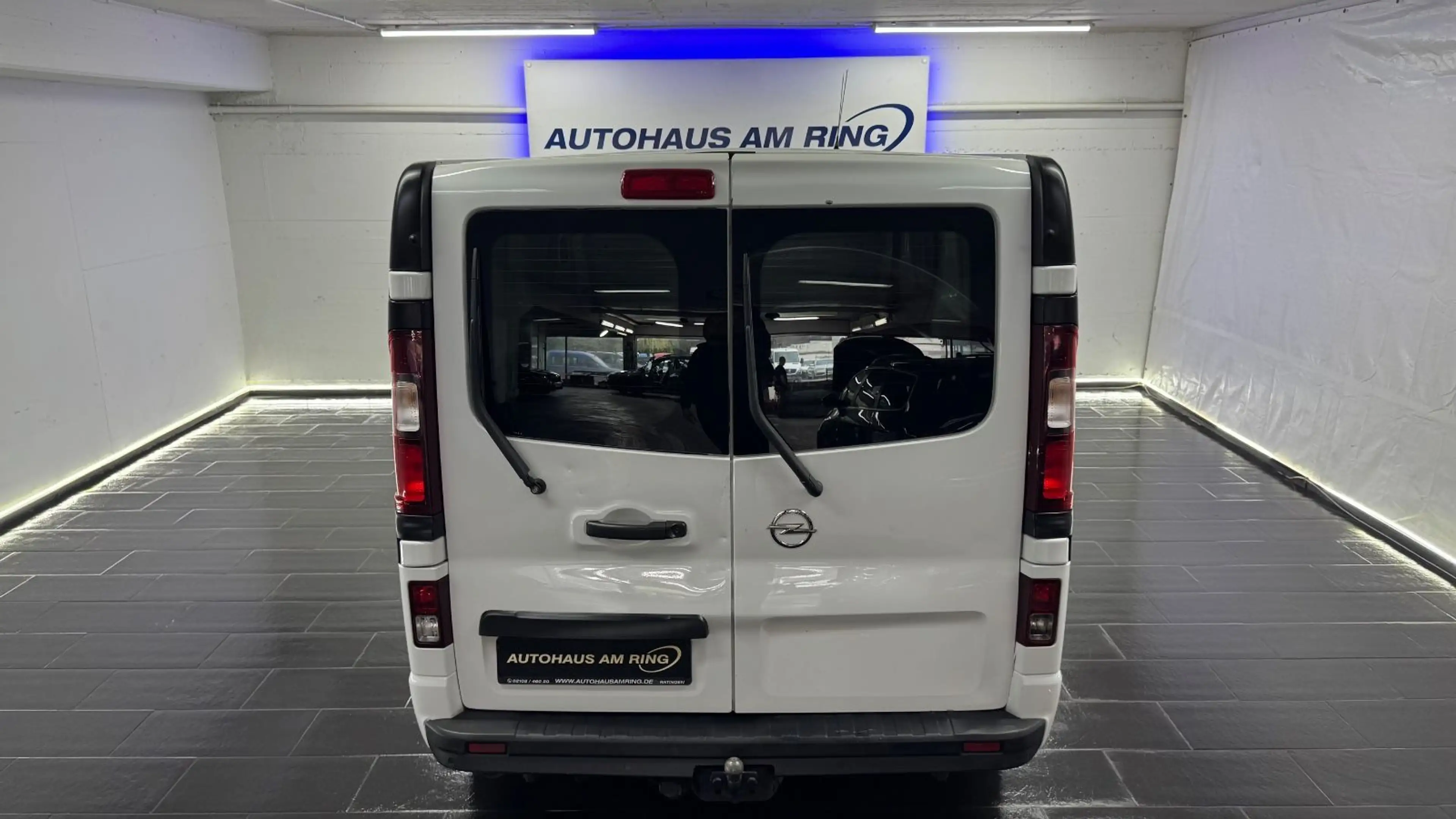 Opel Vivaro B 1.6 CDTI 3t L2 PDC 4SEASON AHK 3-SITZ — photo 6