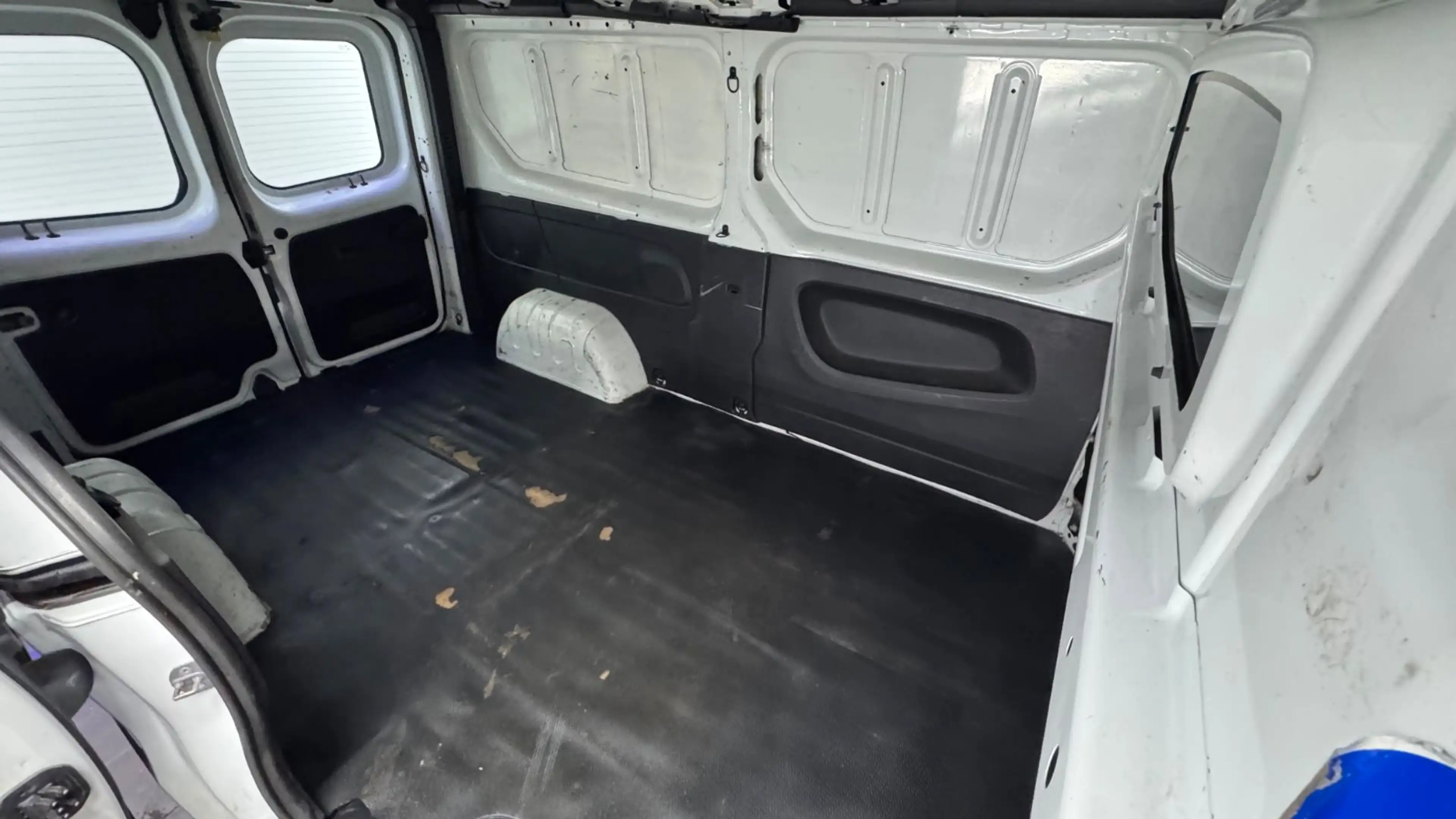 Opel Vivaro B 1.6 CDTI 3t L2 PDC 4SEASON AHK 3-SITZ — photo 13