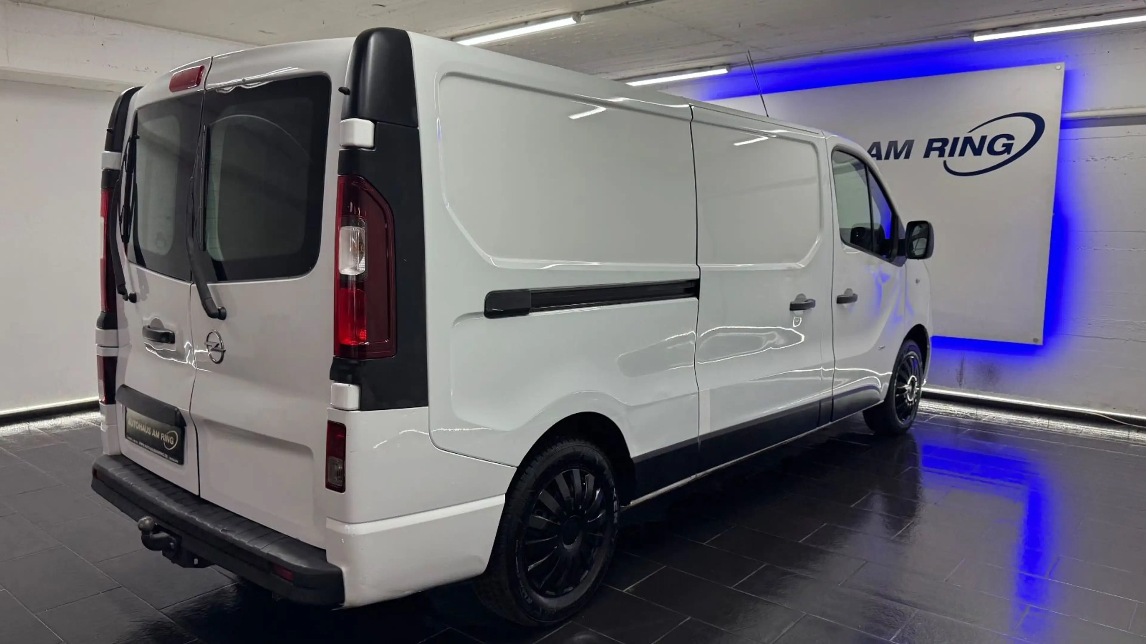 Opel Vivaro B 1.6 CDTI 3t L2 PDC 4SEASON AHK 3-SITZ — photo 7