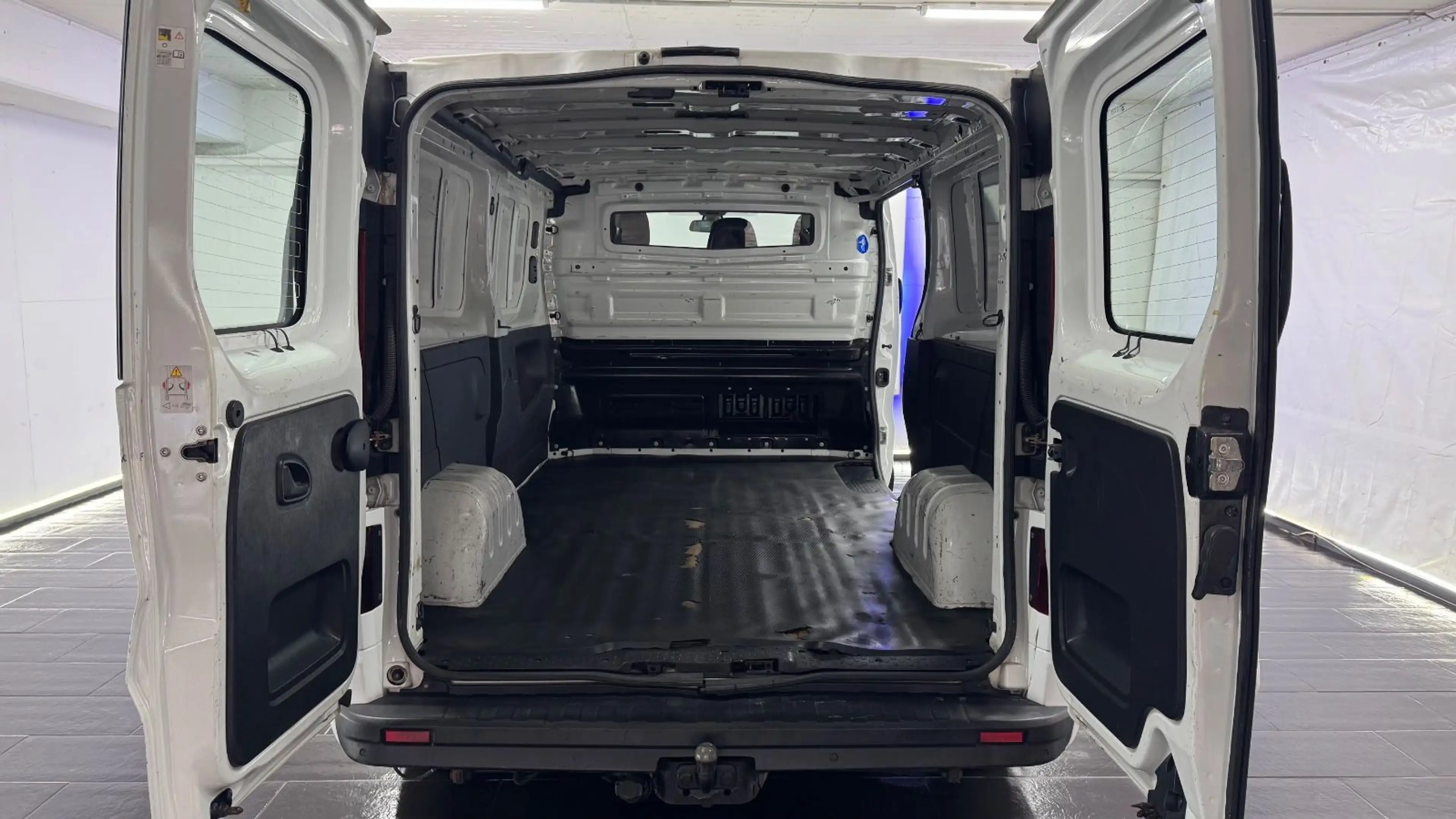Opel Vivaro B 1.6 CDTI 3t L2 PDC 4SEASON AHK 3-SITZ — photo 11