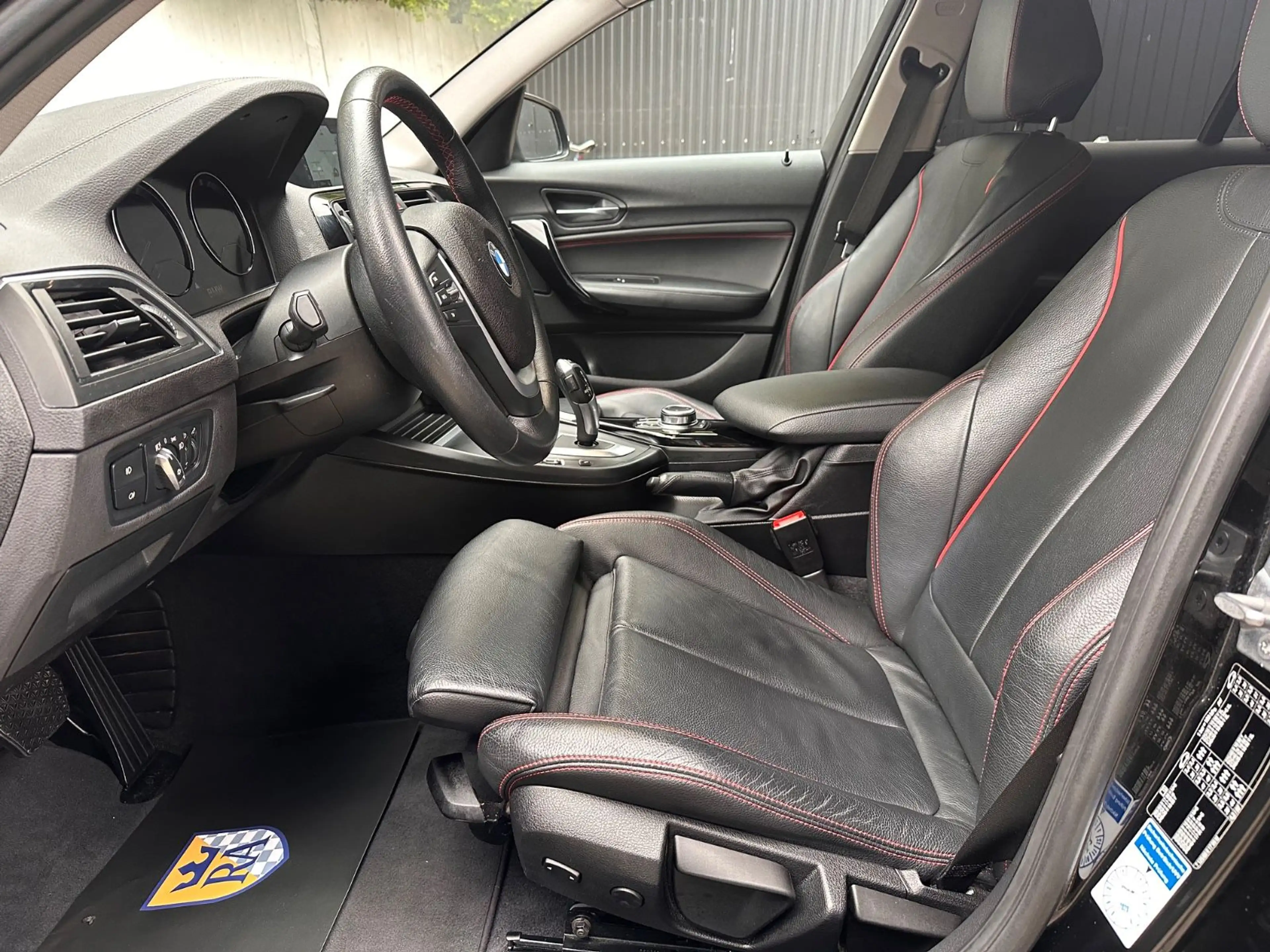 BMW 120 d 5-trg. Sport Line/LEDER/LED/NAVI/KLIMA-AUTO — photo 11