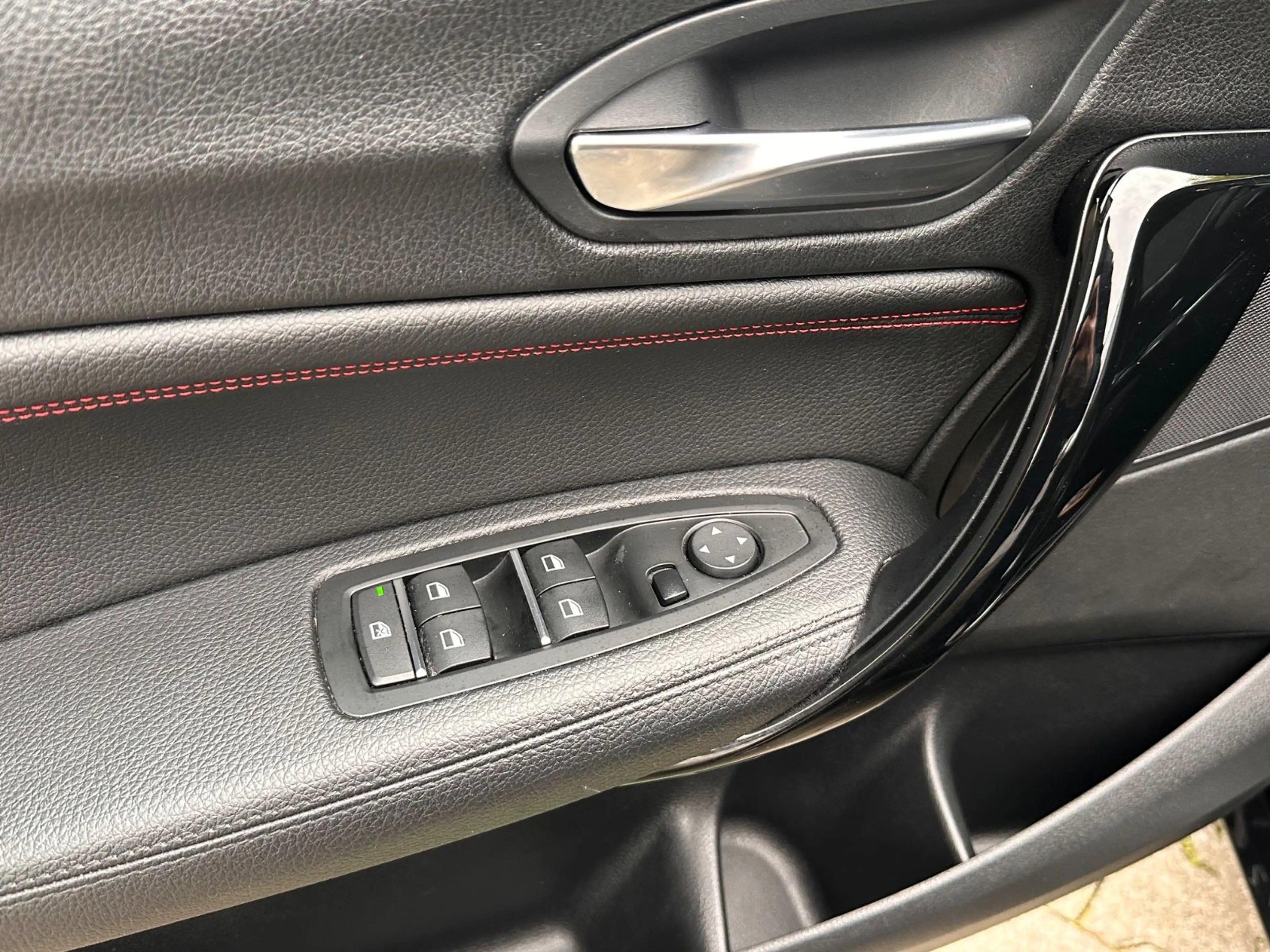 BMW 120 d 5-trg. Sport Line/LEDER/LED/NAVI/KLIMA-AUTO — photo 9